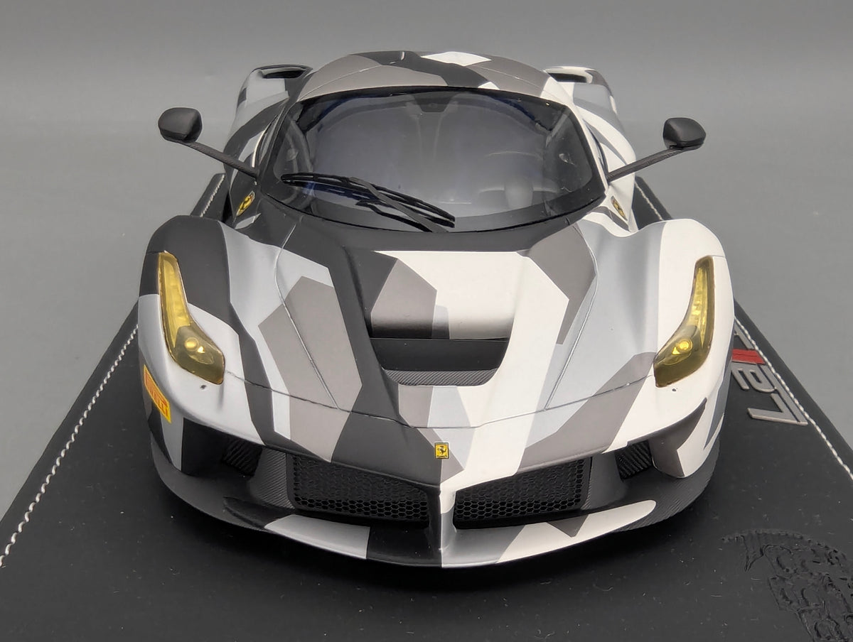 Modellautos 1:18 BBR Ferrari LaFerrari Caouflage Ltd 118/159 mit OVP