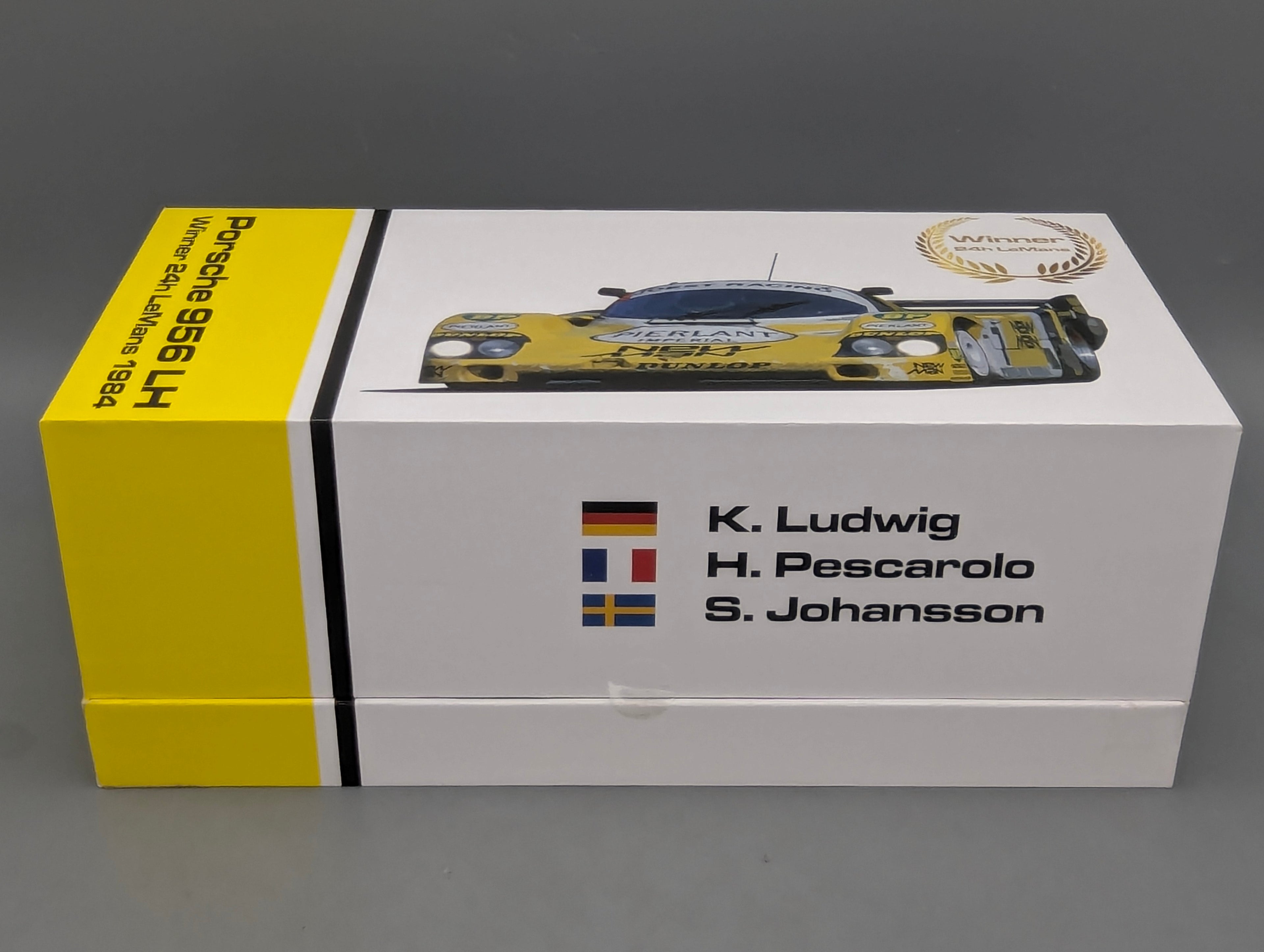 Coches en miniatura 1:43 Minichamps Mercedes Benz SL65 AMG Black Series Plata con embalaje original