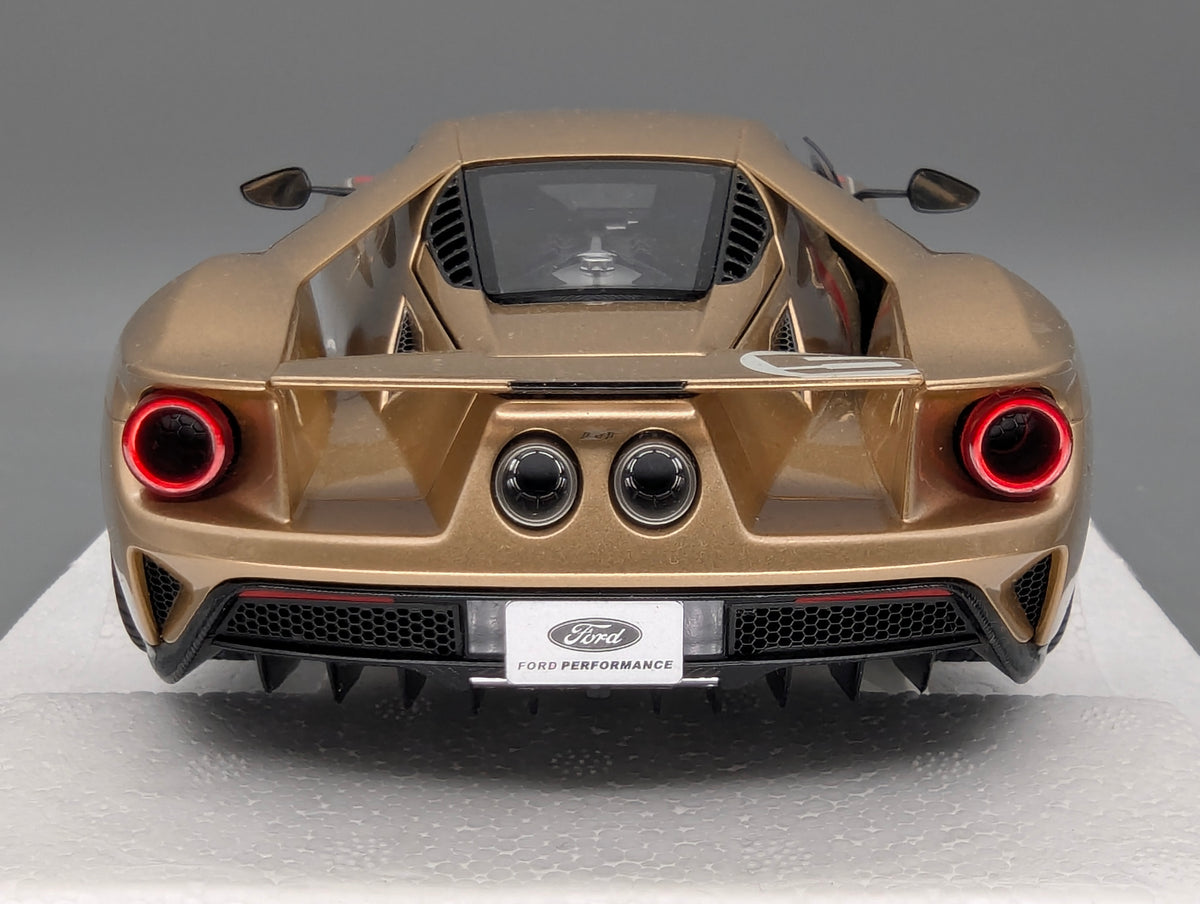 Modellautos 1:18 AUTOart 72928 Ford GT Heritage Edition Holman Moody mit OVP