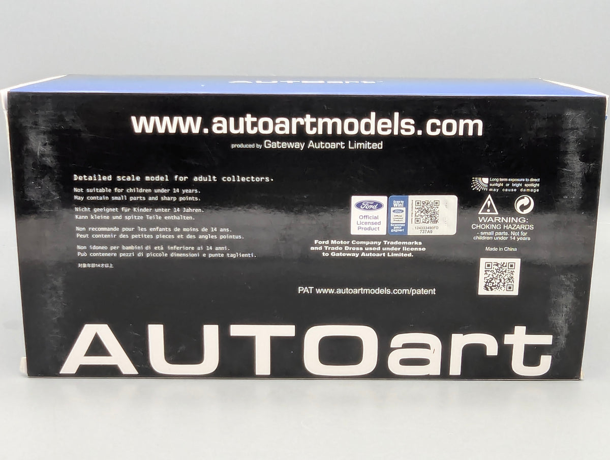 Modellautos 1:18 AUTOart 72928 Ford GT Heritage Edition Holman Moody mit OVP