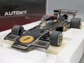 Modellautos 1:18 AUTOart 87328 Lotus Type 72E GP 1973 #1 Emerson Fittipaldi mit Figur im Cockpit mit OVP