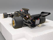Modellautos 1:18 AUTOart 87328 Lotus Type 72E GP 1973 #1 Emerson Fittipaldi mit Figur im Cockpit mit OVP