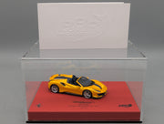 Modellautos 1:43 BBR Ferrari 488 Pista Spider RHD 2020 Ltd 01/05 mit großer Vitrine und OVP