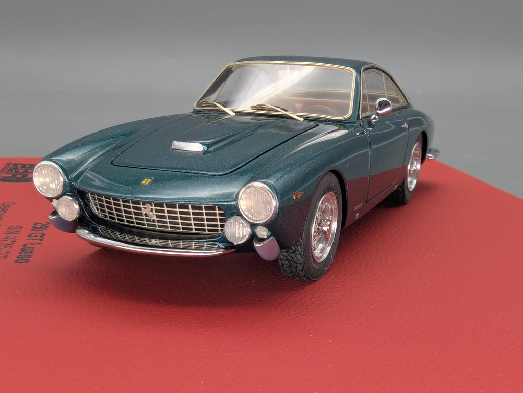 Modellautos 1:43 BBR Ferrari 250 GT Lusso Ltd 01/05 mit großer Vitrine und OVP