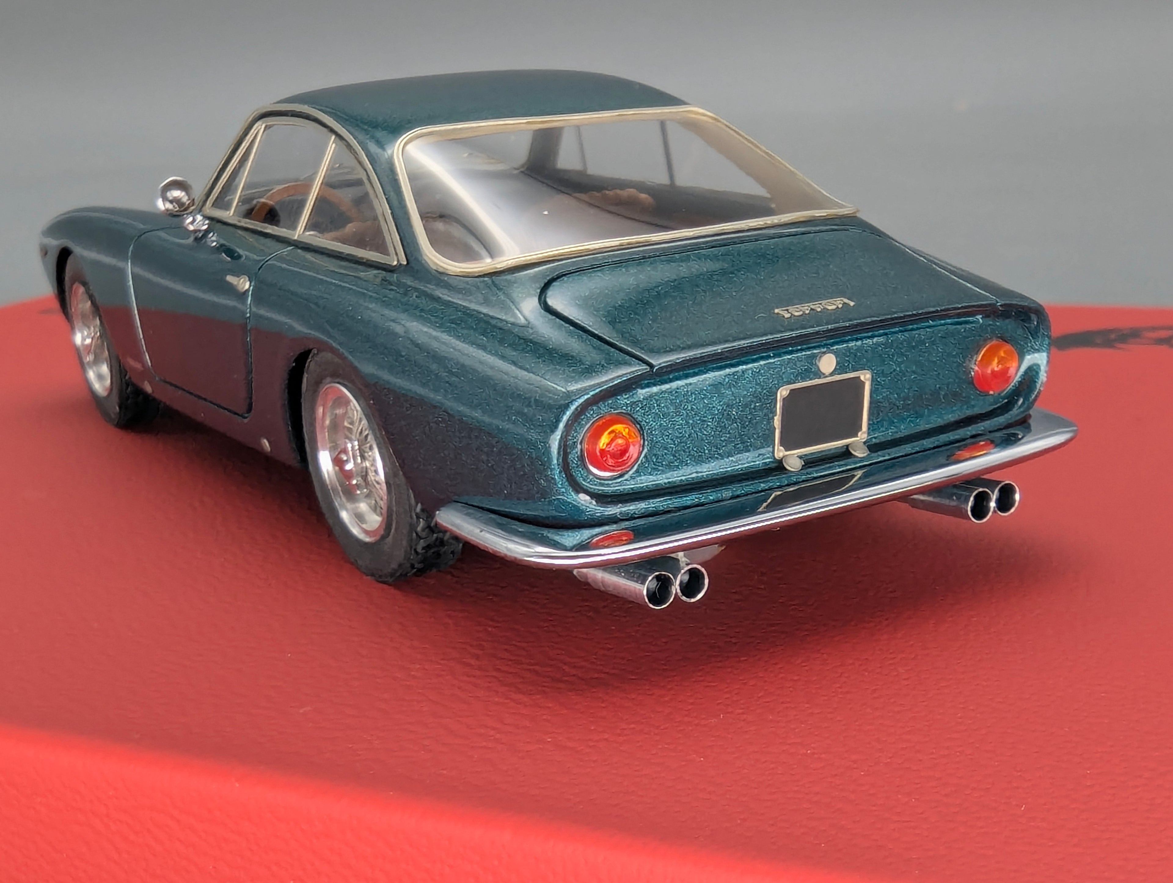 Modellautos 1:43 BBR Ferrari 250 GT Lusso Ltd 01/05 mit großer Vitrine und OVP