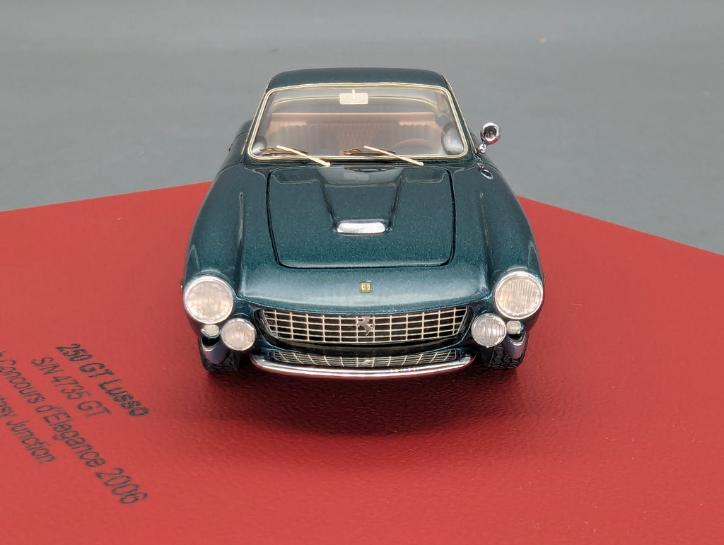 Modellautos 1:43 BBR Ferrari 250 GT Lusso Ltd 01/05 mit großer Vitrine und OVP
