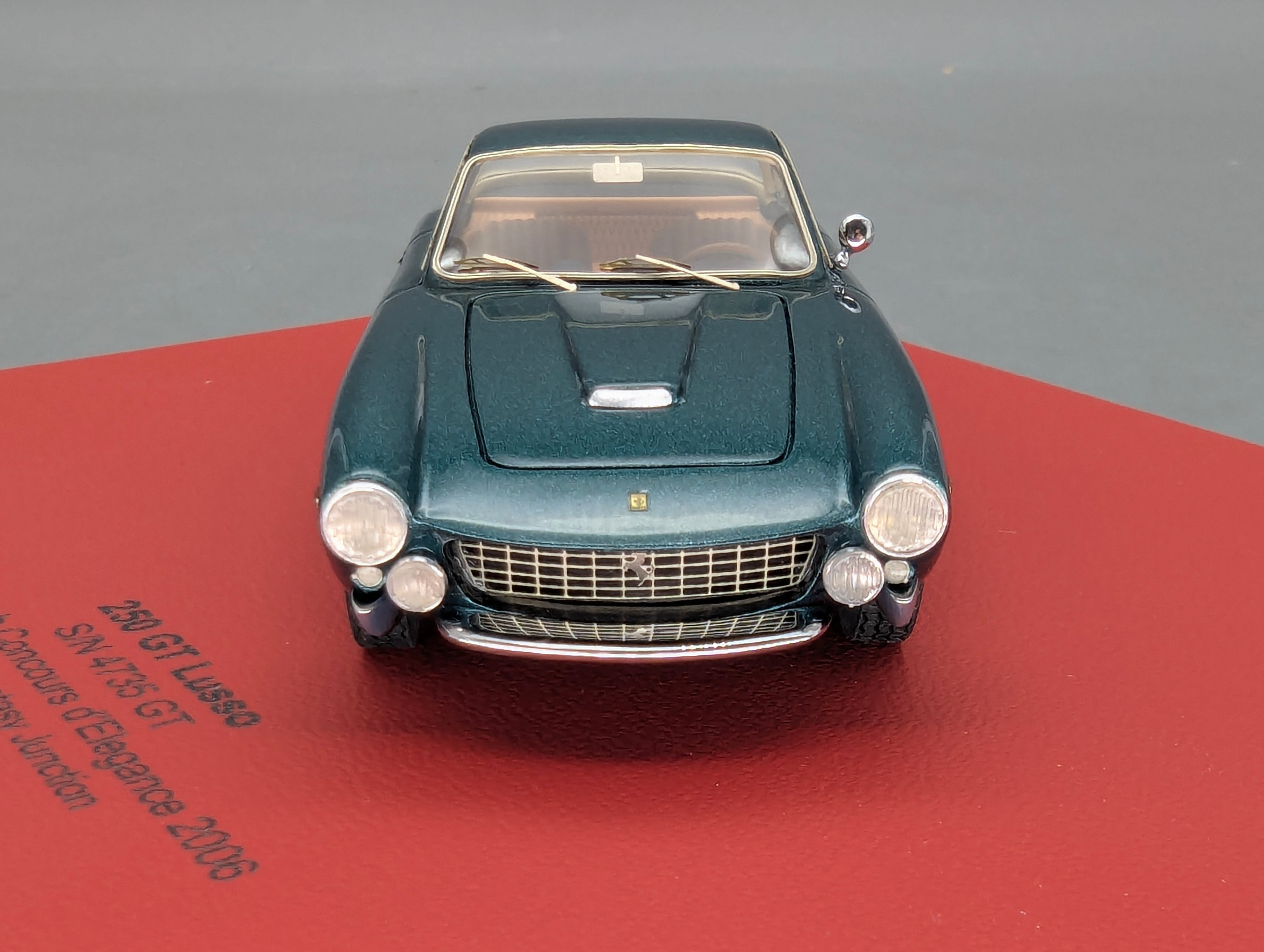 Modellautos 1:43 BBR Ferrari 250 GT Lusso Ltd 01/05 mit großer Vitrine und OVP