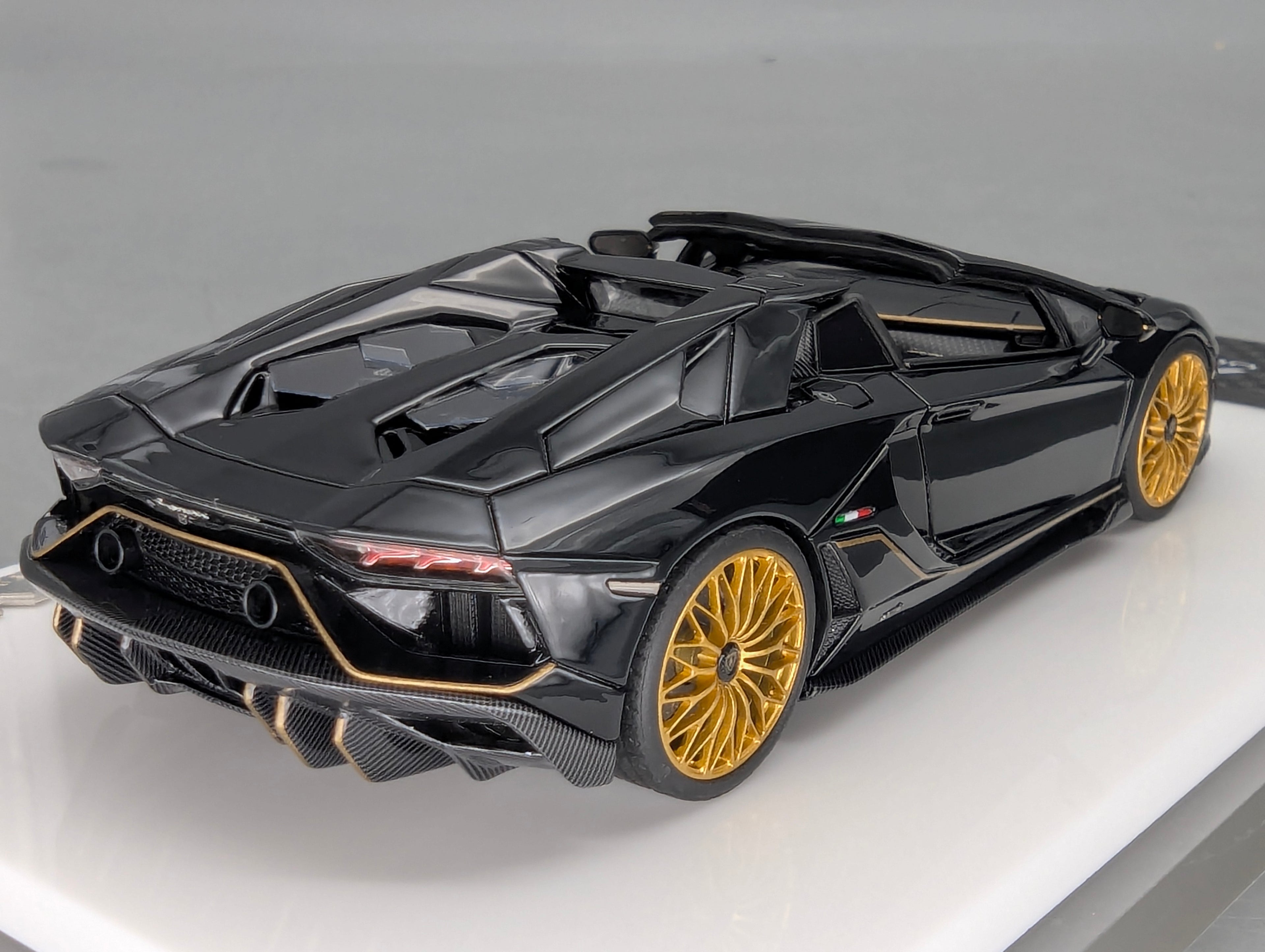 Model Cars 1:43 Spark S9609 Lamborghini Huracan GT3 EVO FIA Vallelunga 2019 #58 OVP