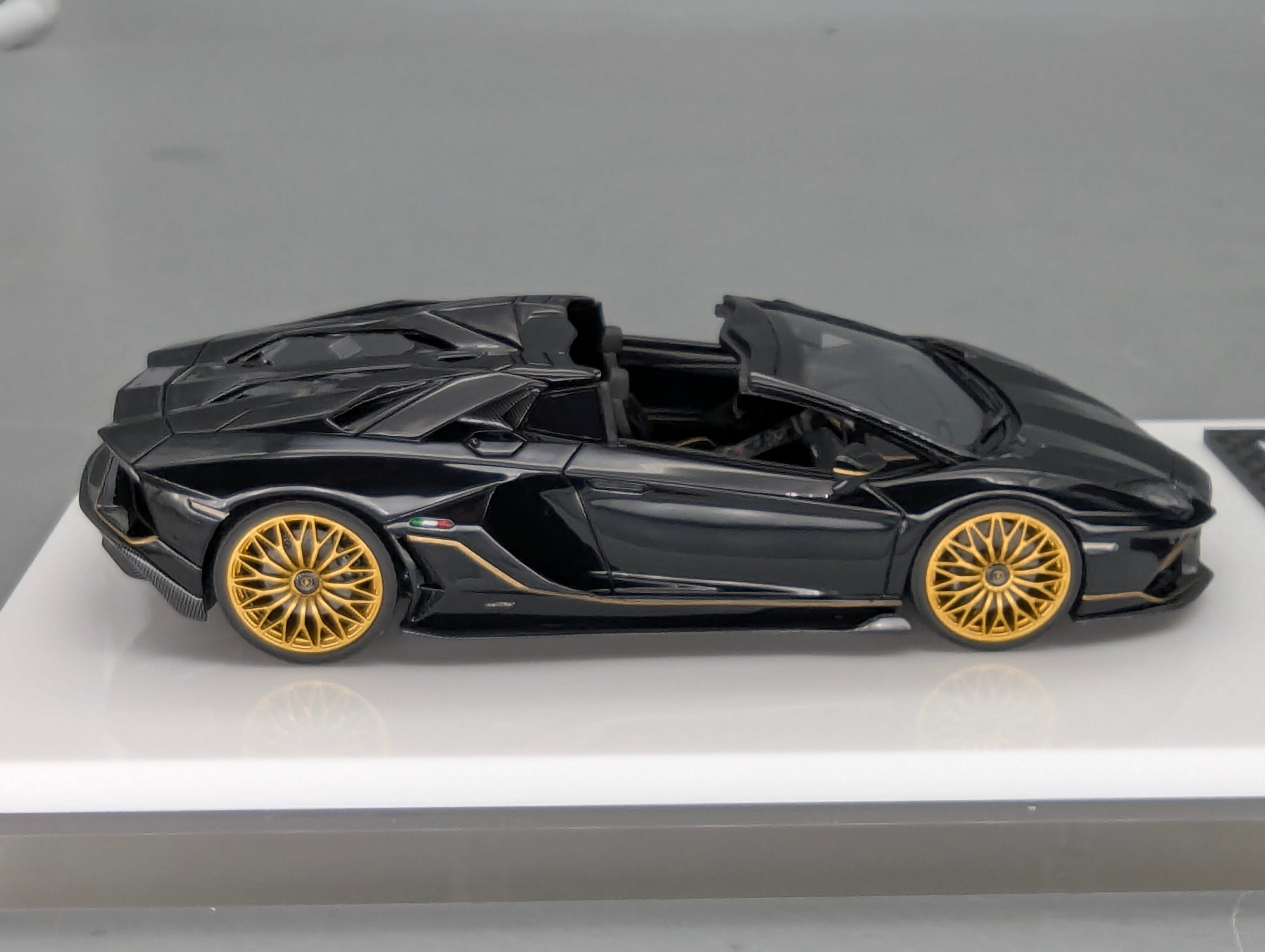 Model Cars 1:43 Spark S9609 Lamborghini Huracan GT3 EVO FIA Vallelunga 2019 #58 OVP