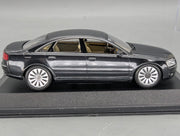 Modellautos 1:43 Minichamps Audi A8 Dunkelblau Metallic mit Dealer OVP
