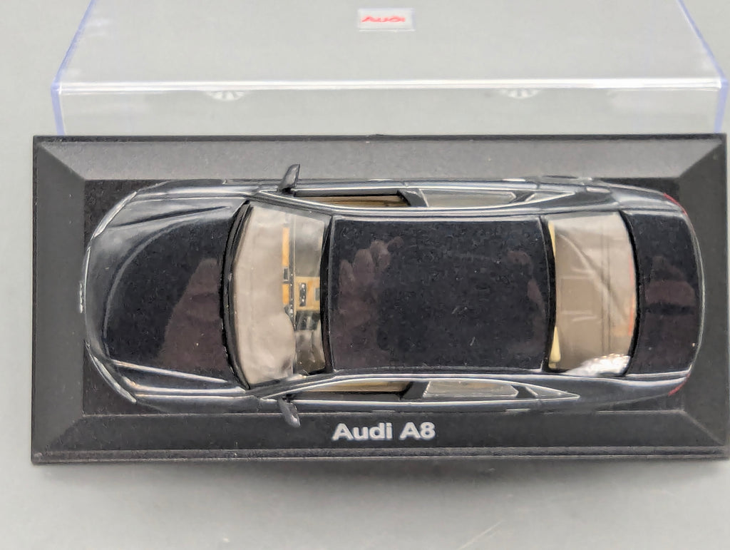 Modellautos 1:43 Minichamps Audi A8 Dunkelblau Metallic mit Dealer OVP