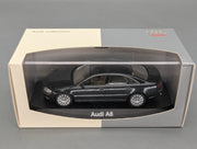 Modellautos 1:43 Minichamps Audi A8 Dunkelblau Metallic mit Dealer OVP