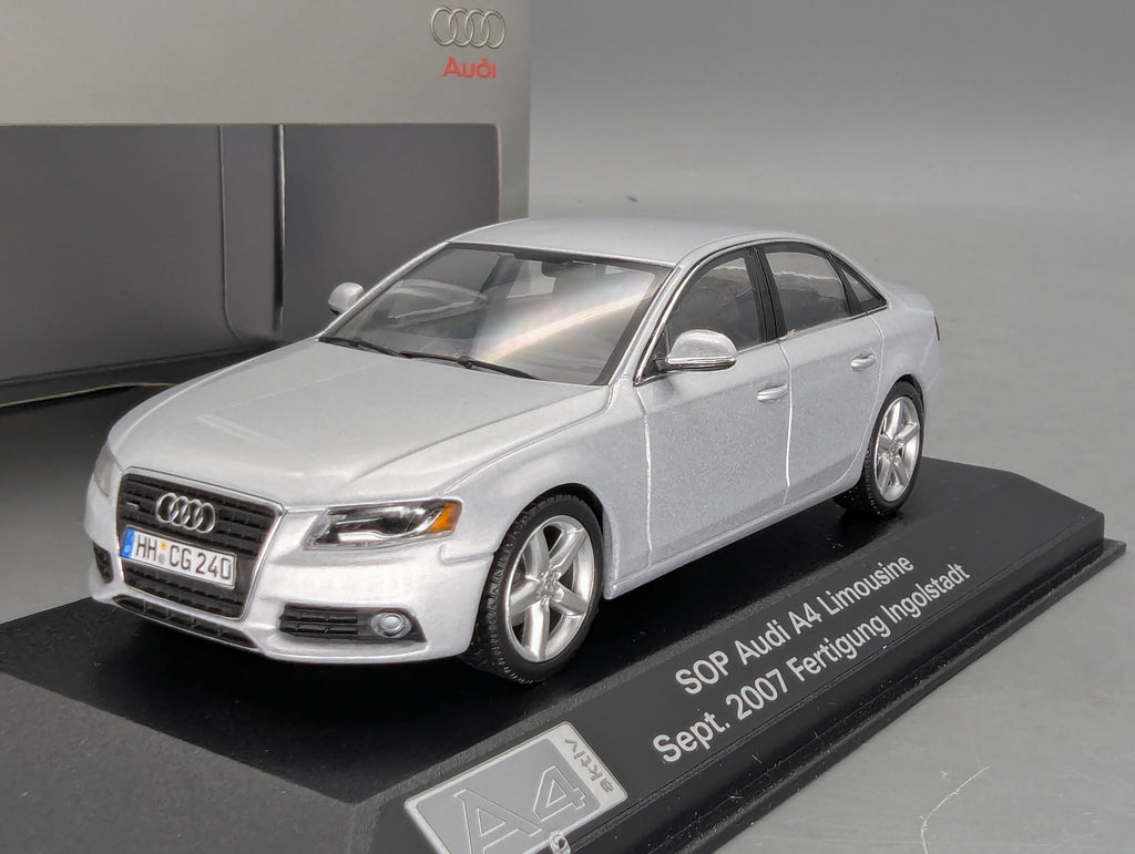 Model Cars 1:43 Minichamps Mercedes Benz SL65 AMG Black Series Silver with original packaging