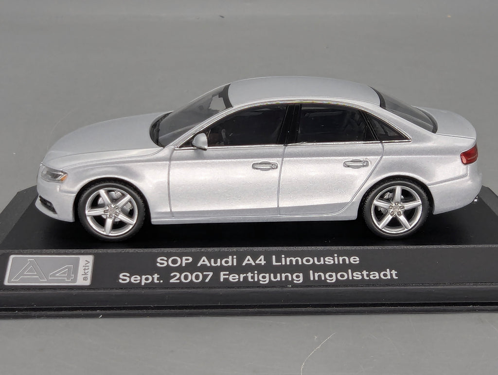 Model Cars 1:43 Minichamps Mercedes Benz SL65 AMG Black Series Silver with original packaging