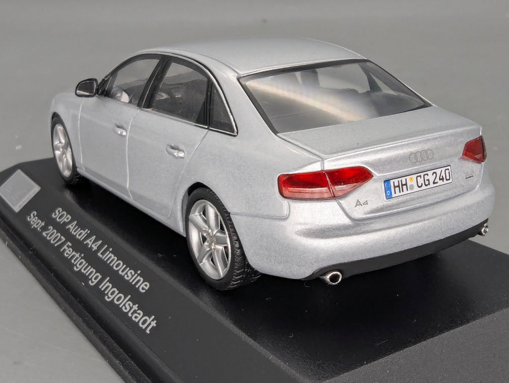 Model Cars 1:43 Minichamps Mercedes Benz SL65 AMG Black Series Silver with original packaging