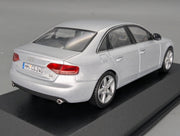 Modellautos 1:43 Minichamps SOP Audi A4 2007 Fertigung Ingolstadt mit Dealer OVP