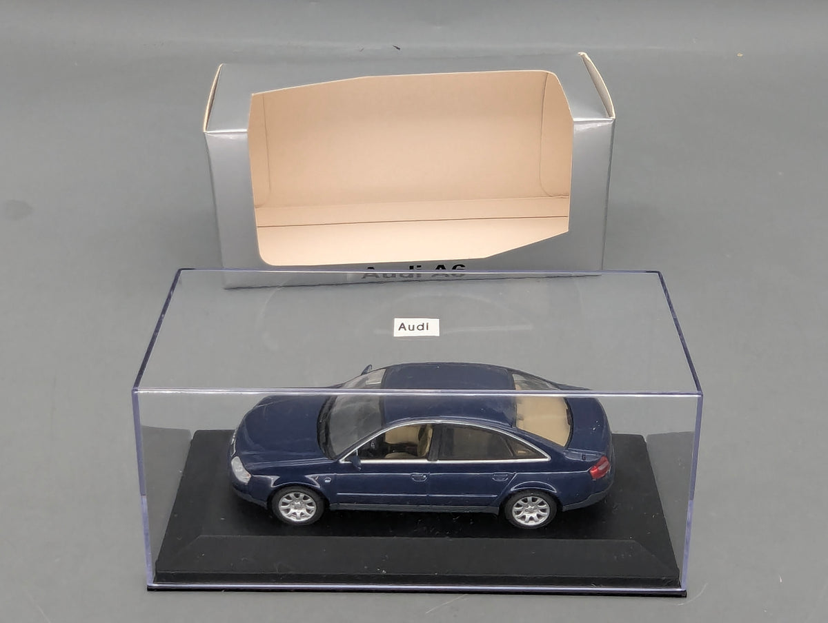 Modellautos 1:43 Minichamps Audi A6 Blau Metallic mit Dealer OVP