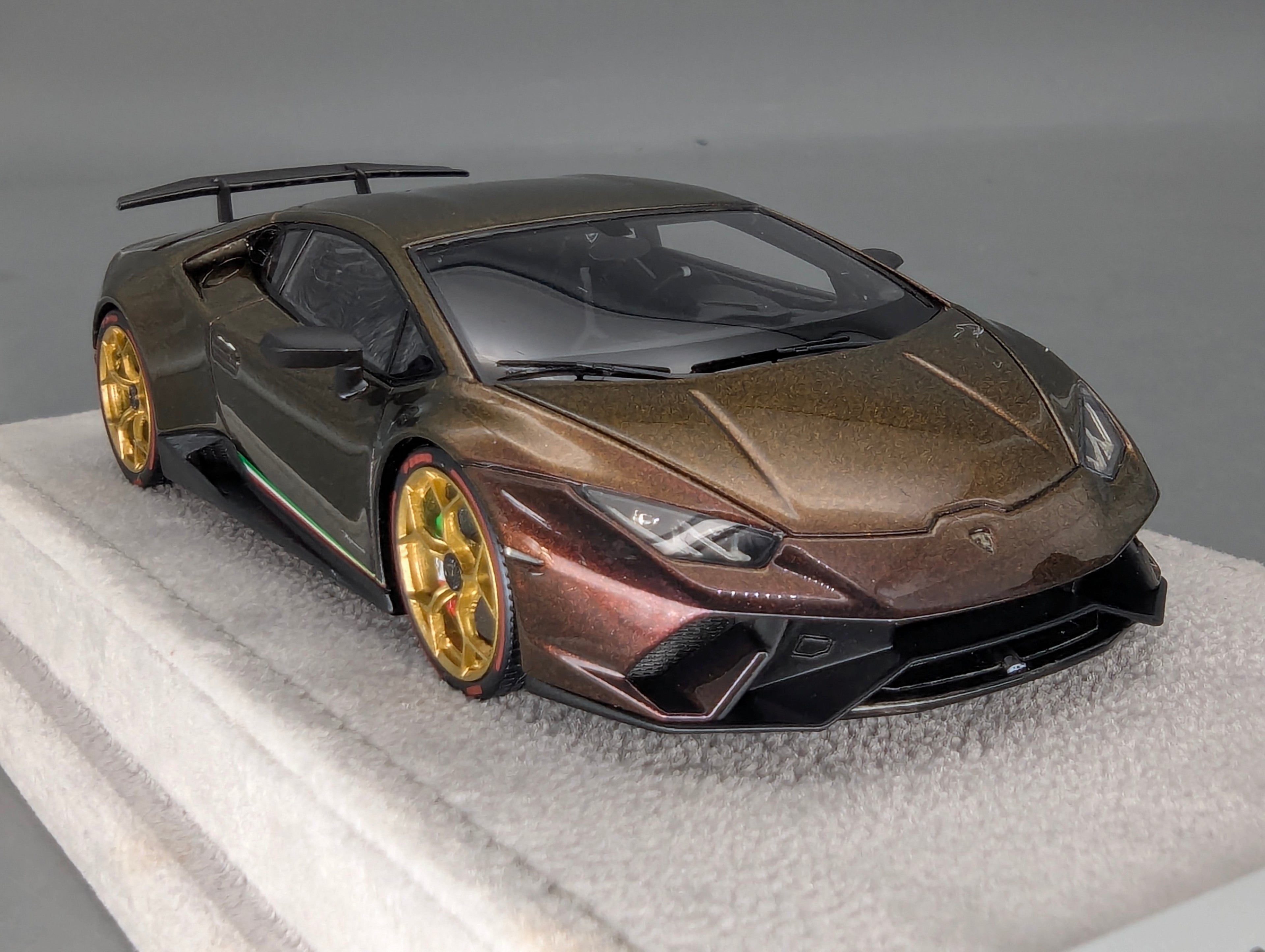 Model Cars 1:43 Spark S9609 Lamborghini Huracan GT3 EVO FIA Vallelunga 2019 #58 OVP