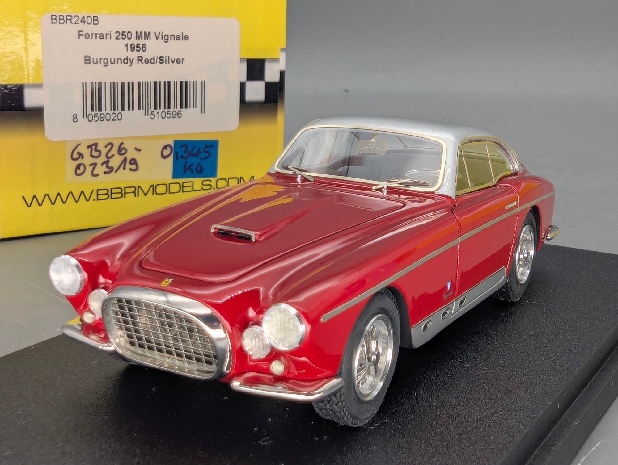 Modellautos 1:43 BBR Ferrari 250 MM Vignale 1956 Burgundy Red / Silver S/N 0334 MM mit OVP