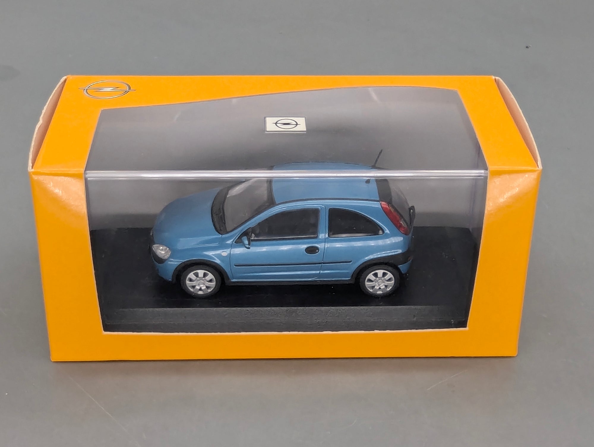 Coches en miniatura 1:43 Minichamps Mercedes Benz SL65 AMG Black Series Plata con embalaje original