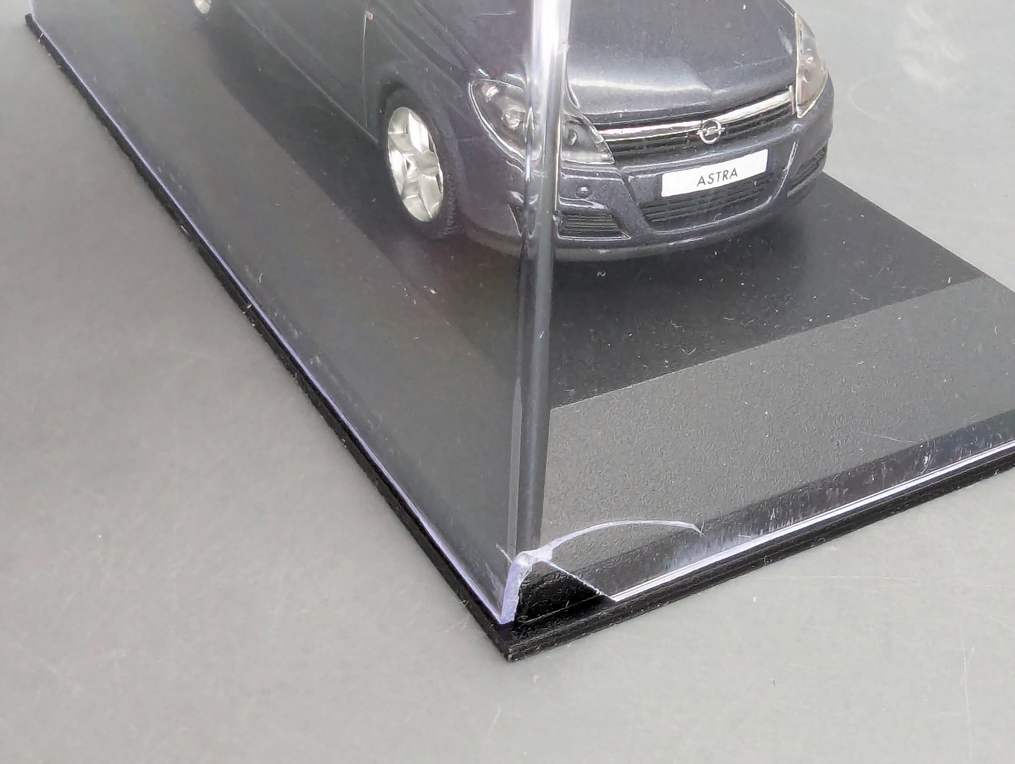 Coches en miniatura 1:43 Minichamps Mercedes Benz SL65 AMG Black Series Plata con embalaje original