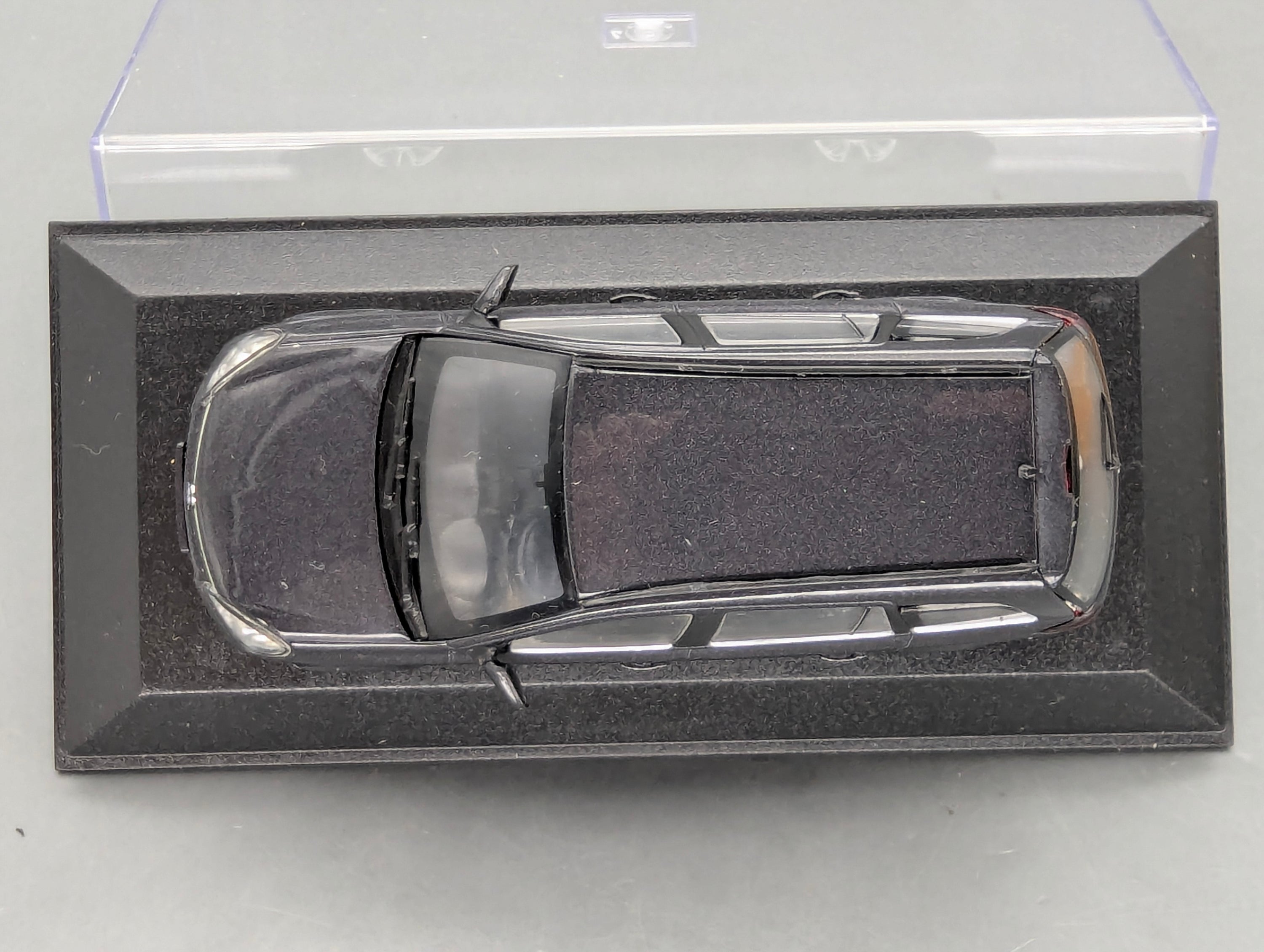 Model Cars 1:43 Minichamps Mercedes Benz SL65 AMG Black Series Silver with original packaging
