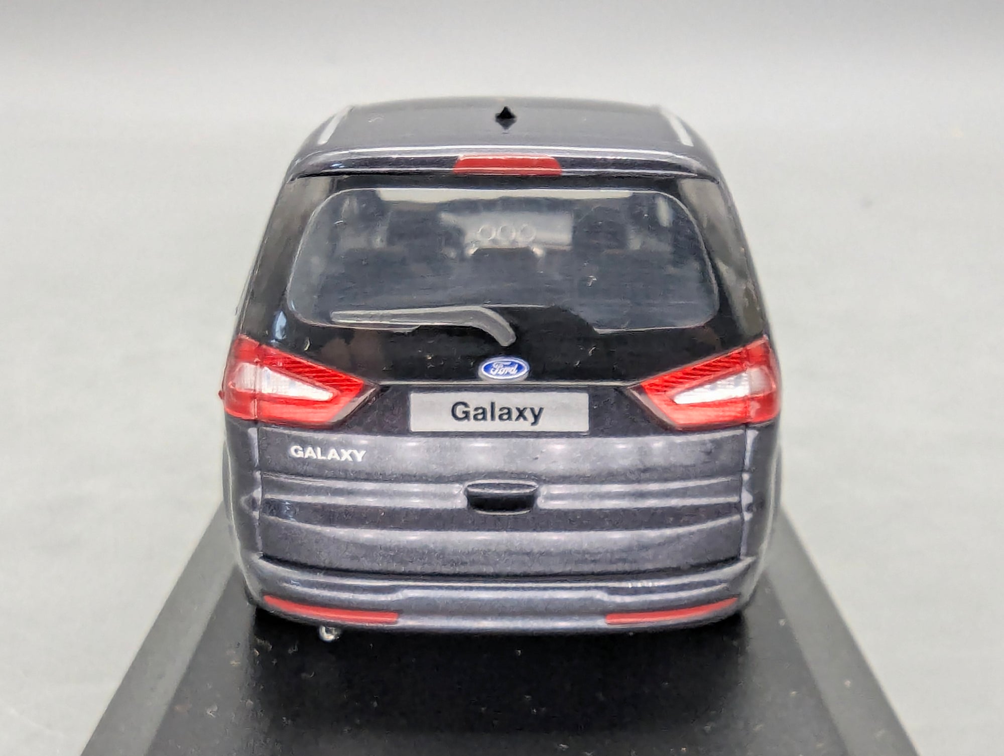 Coches en miniatura 1:43 Minichamps Mercedes Benz SL65 AMG Black Series Plata con embalaje original