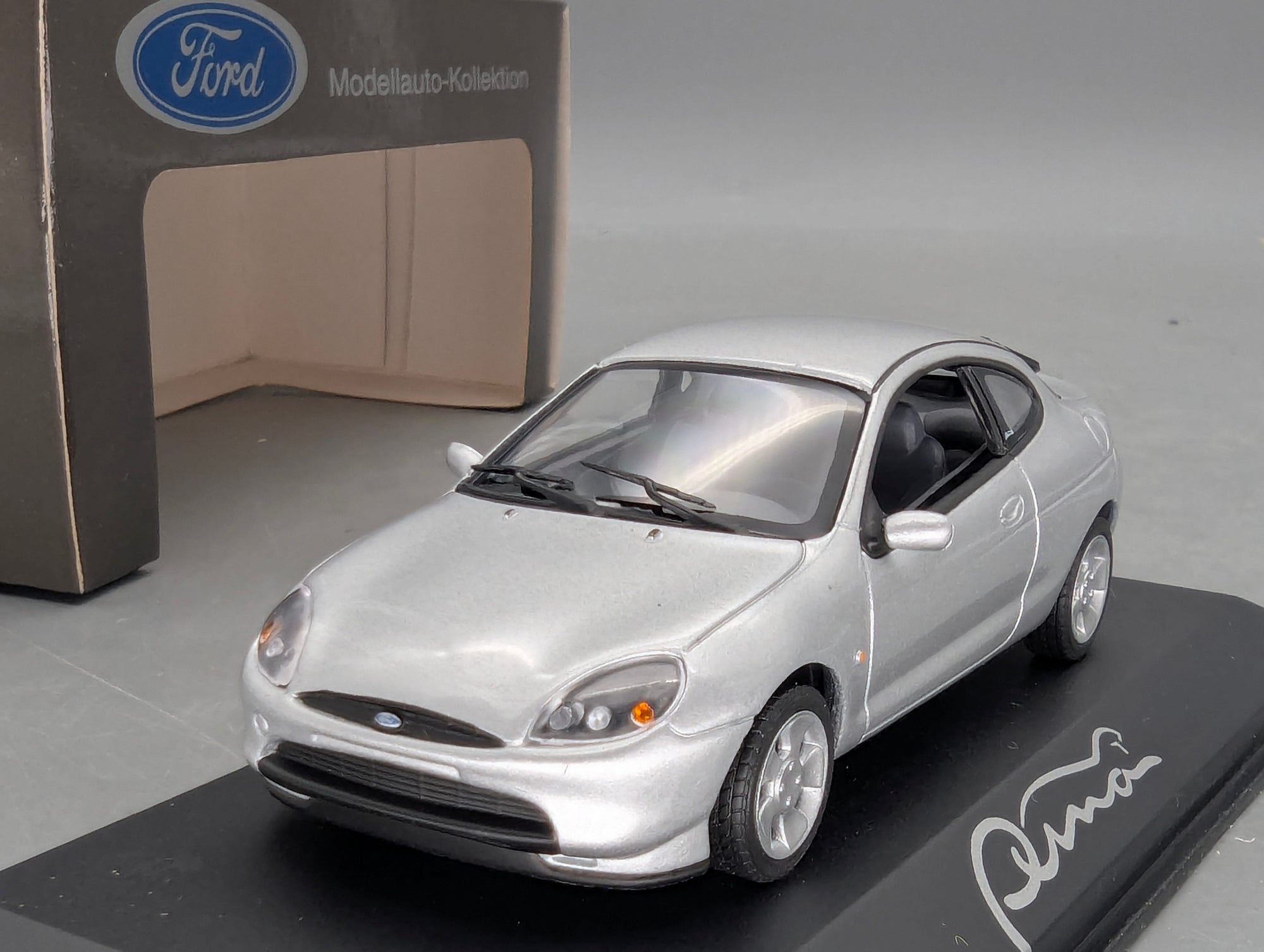 Coches en miniatura 1:43 Minichamps Mercedes Benz SL65 AMG Black Series Plata con embalaje original