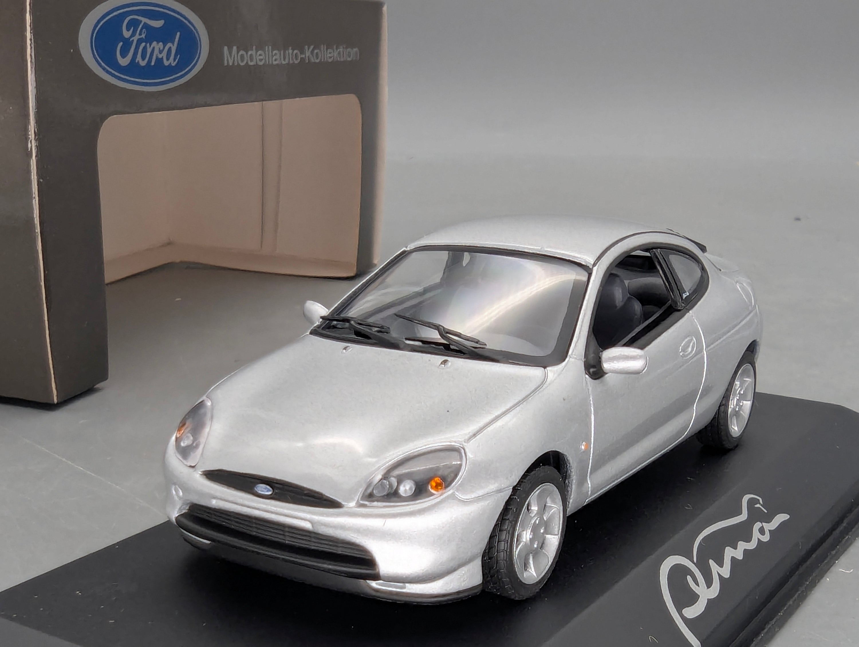 Coches en miniatura 1:43 Minichamps Mercedes Benz SL65 AMG Black Series Plata con embalaje original