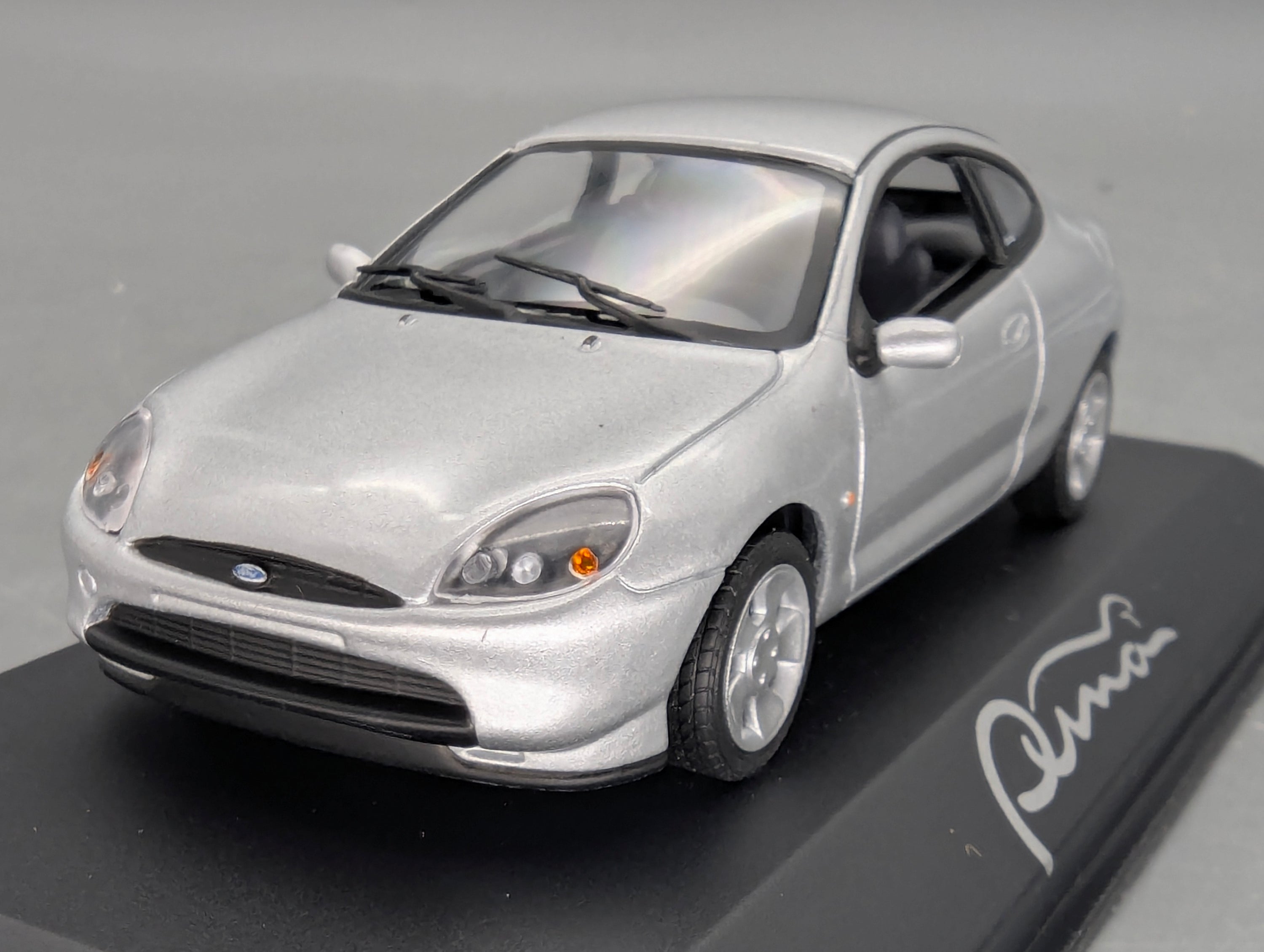 Coches en miniatura 1:43 Minichamps Mercedes Benz SL65 AMG Black Series Plata con embalaje original
