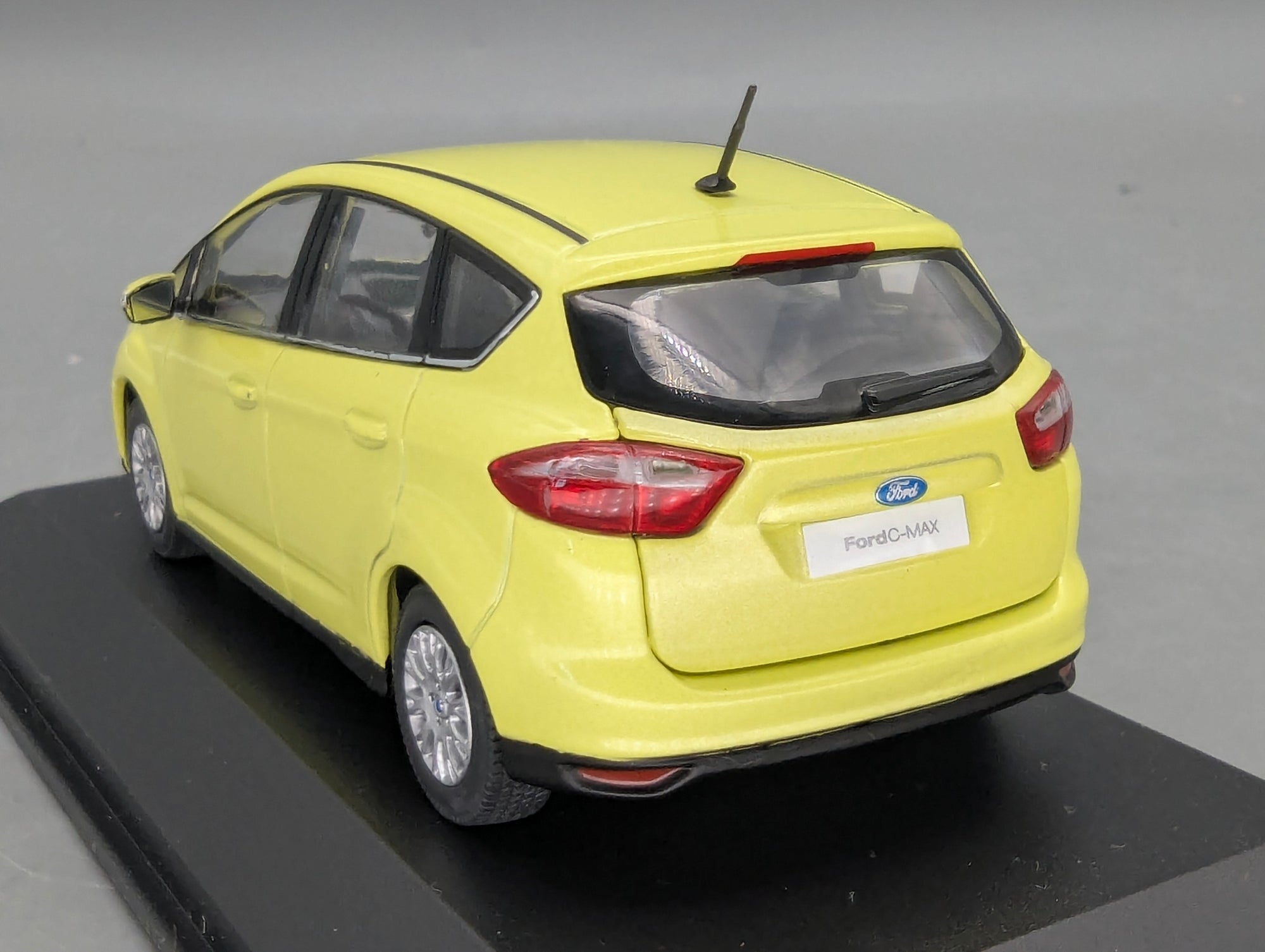 Coches en miniatura 1:43 Minichamps Mercedes Benz SL65 AMG Black Series Plata con embalaje original