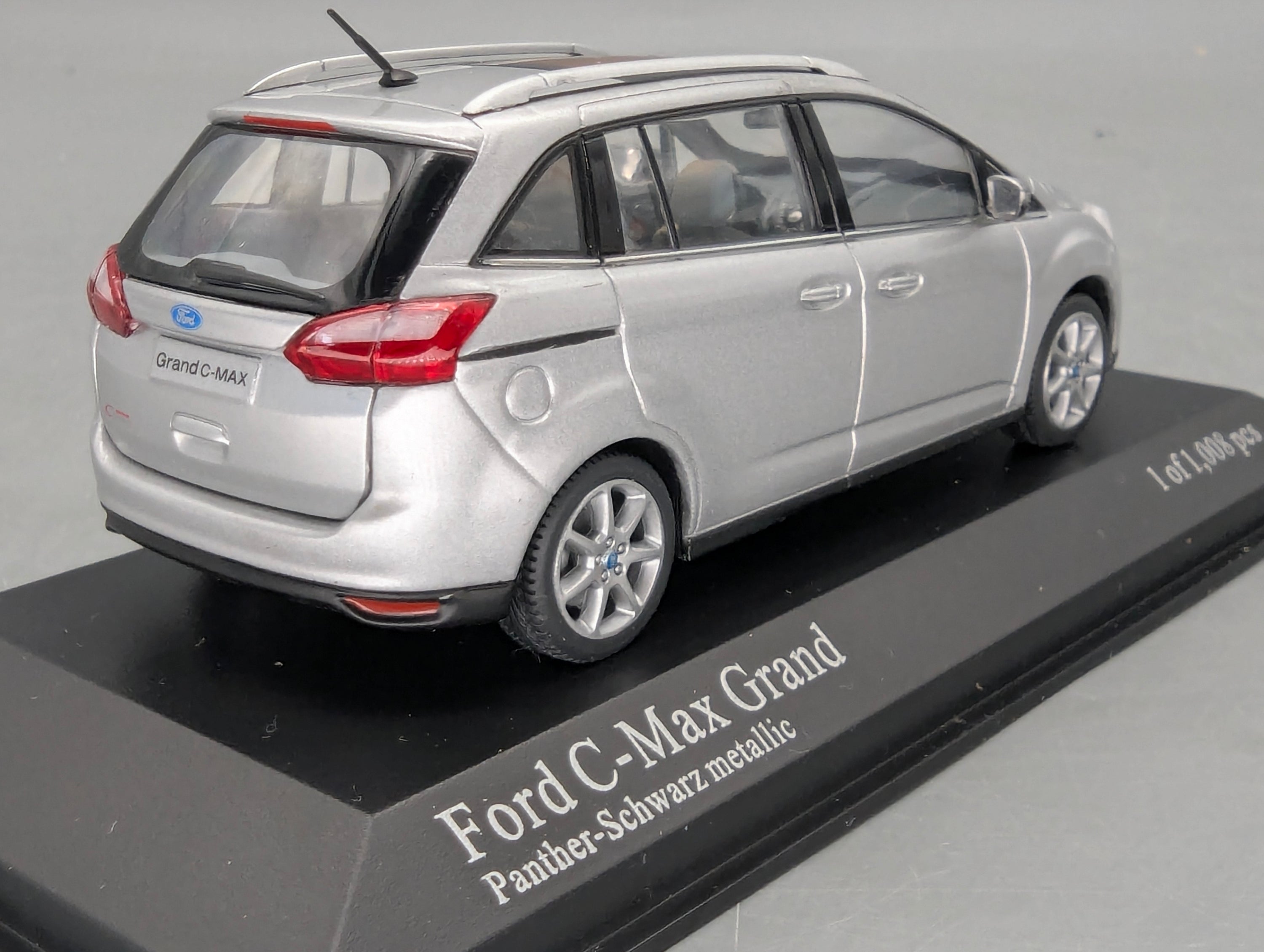 Model Cars 1:43 Minichamps Mercedes Benz SL65 AMG Black Series Silver with original packaging