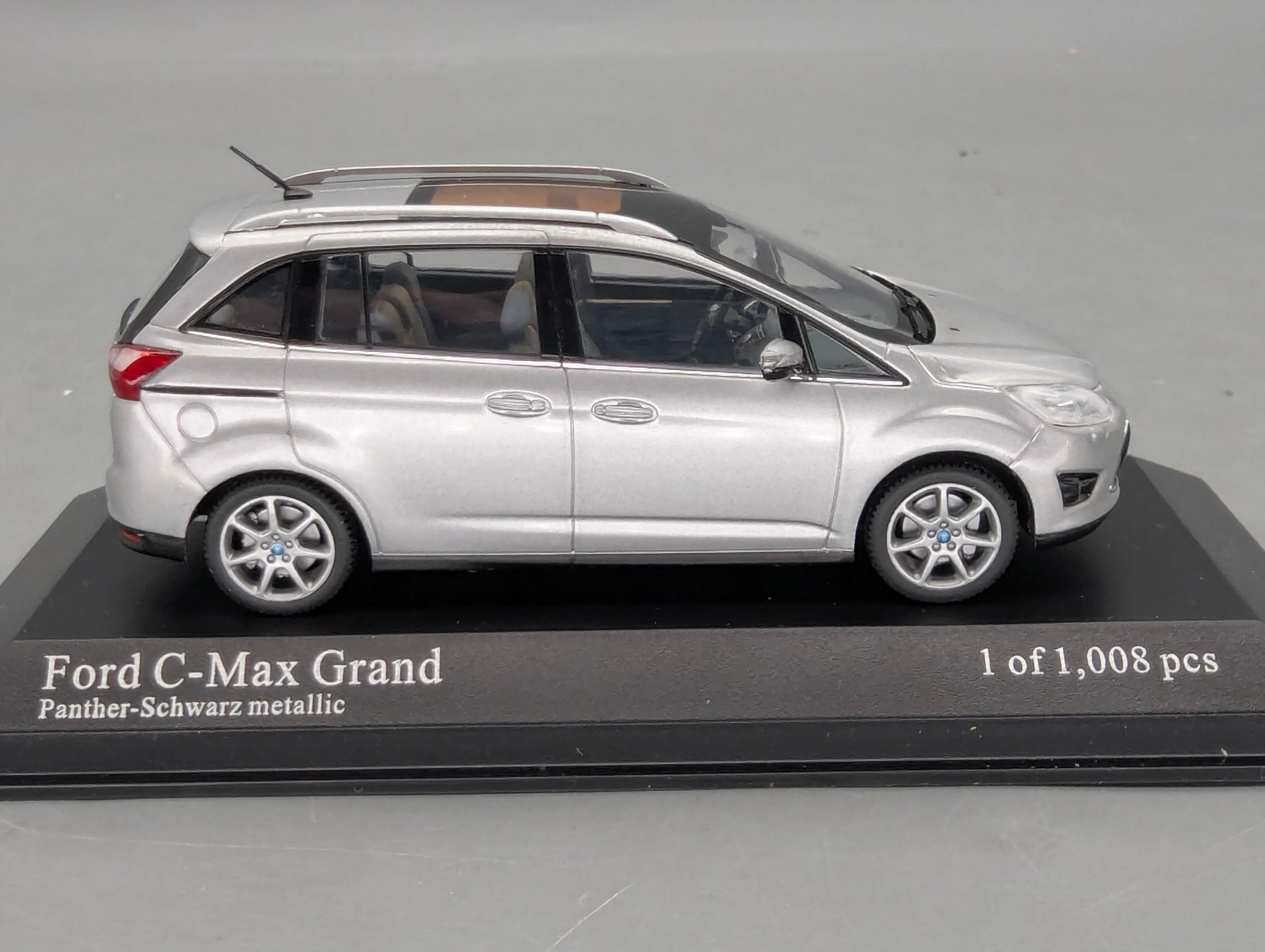 Model Cars 1:43 Minichamps Mercedes Benz SL65 AMG Black Series Silver with original packaging