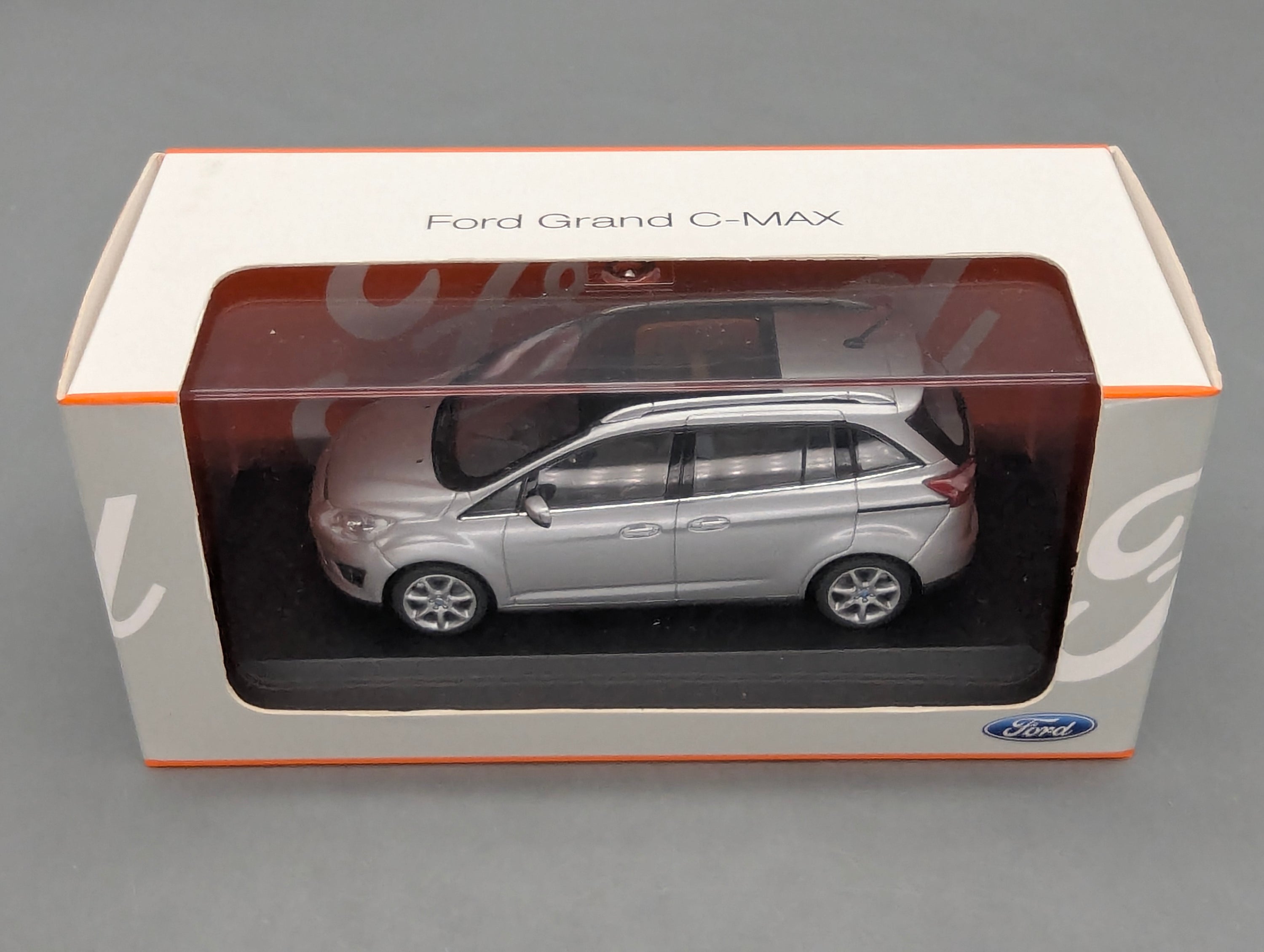 Model Cars 1:43 Minichamps Mercedes Benz SL65 AMG Black Series Silver with original packaging