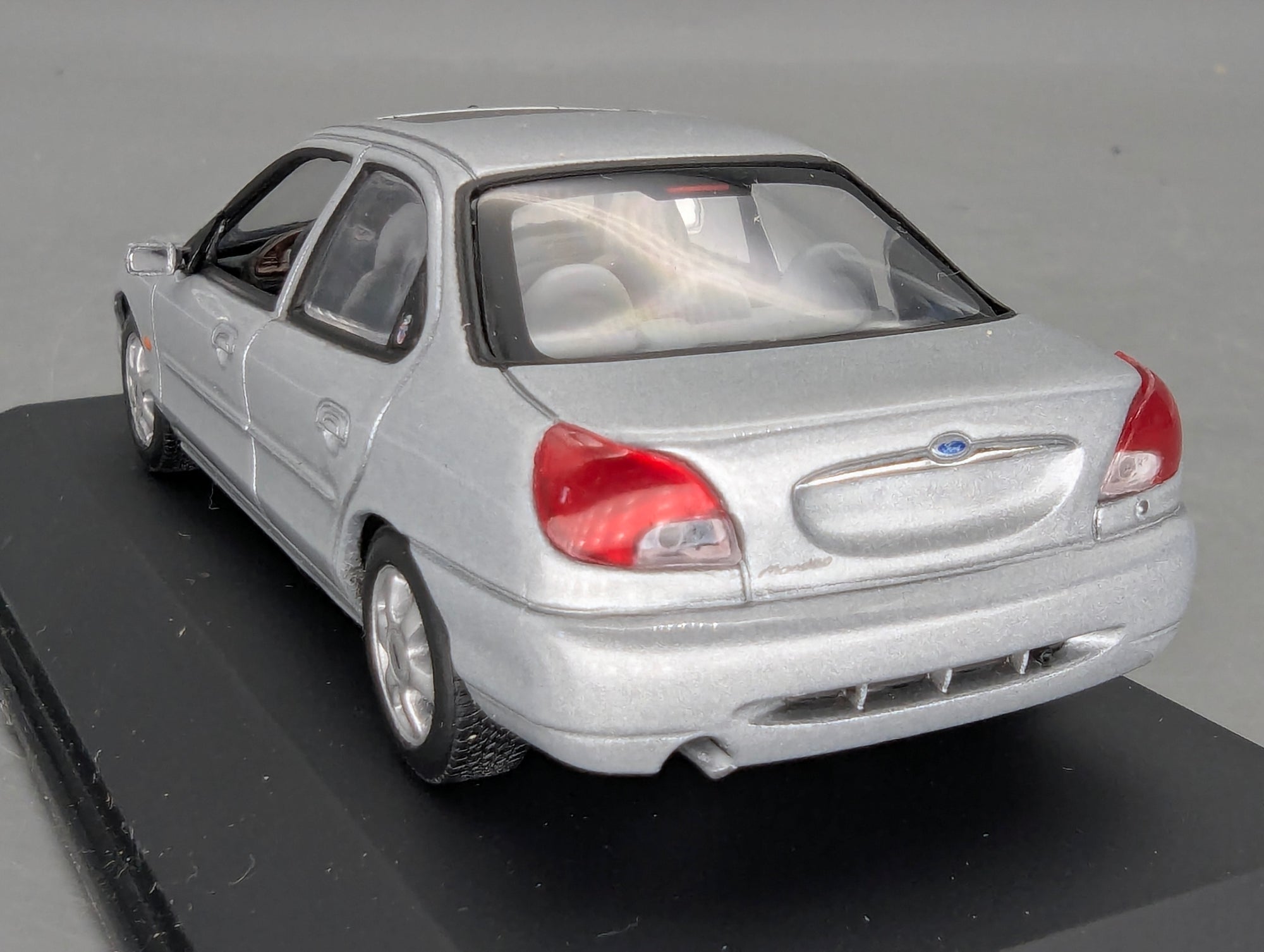 Coches en miniatura 1:43 Minichamps Mercedes Benz SL65 AMG Black Series Plata con embalaje original
