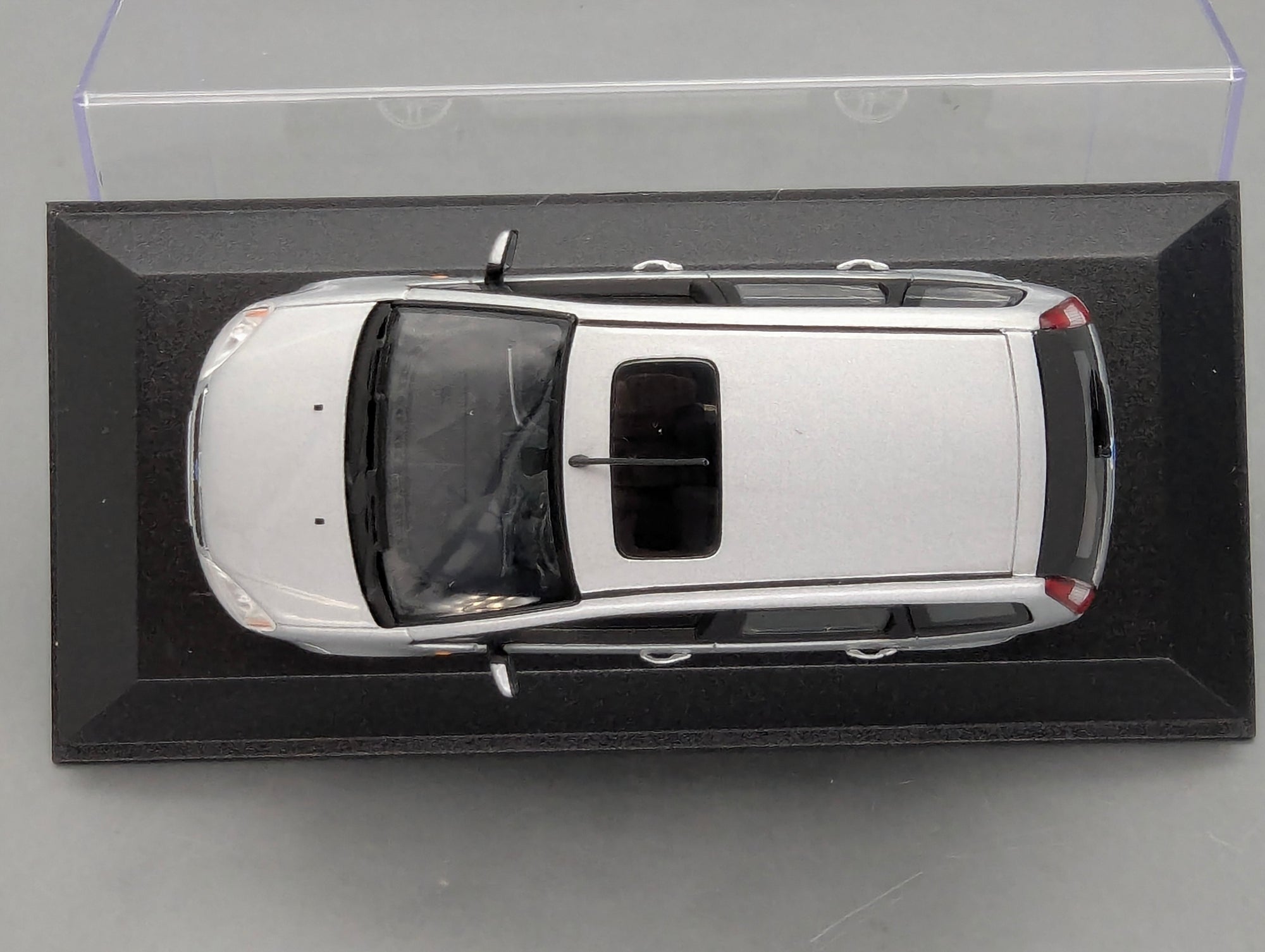 Model Cars 1:43 Minichamps Mercedes Benz SL65 AMG Black Series Silver with original packaging