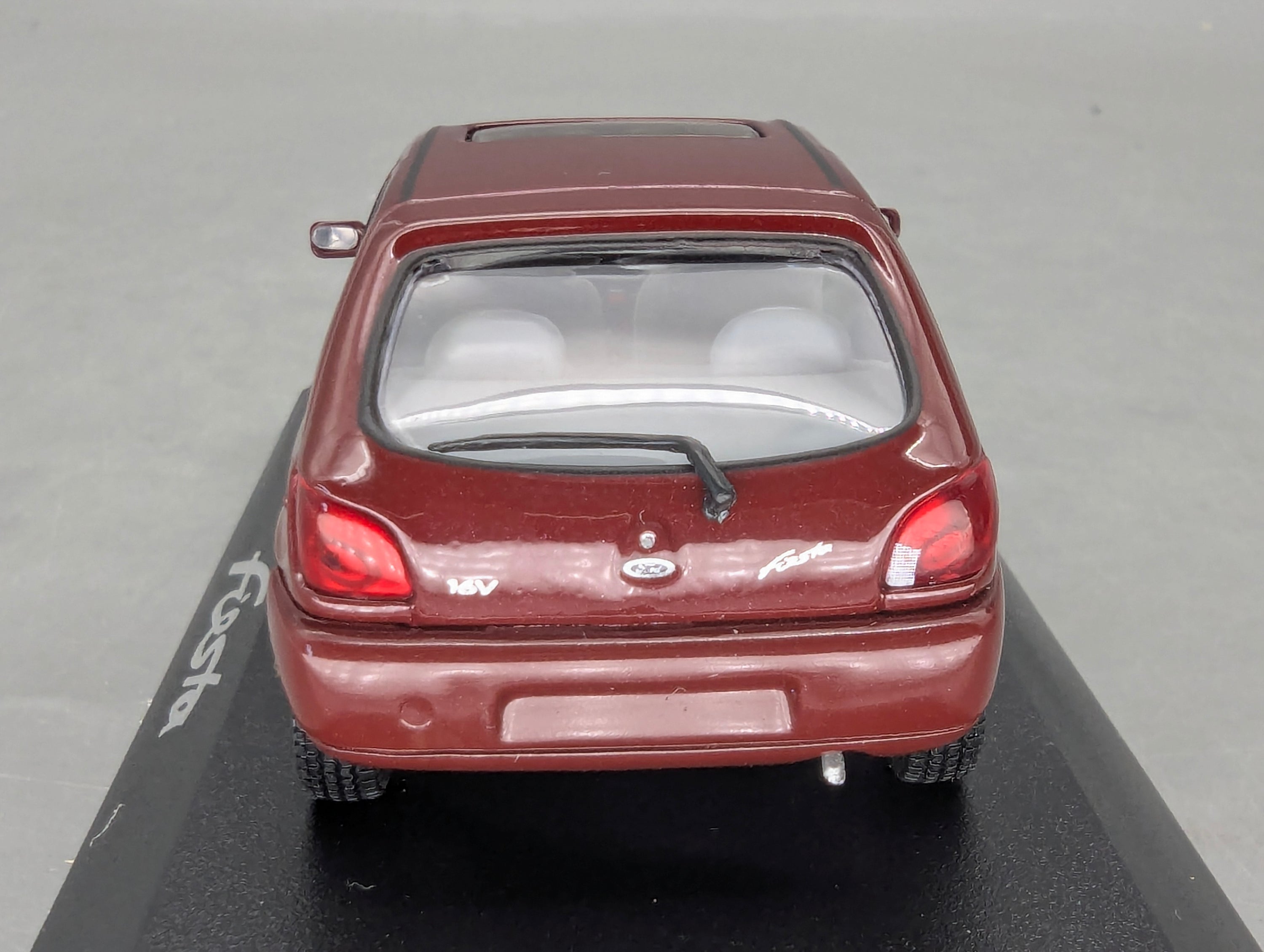 Model Cars 1:43 Minichamps Mercedes Benz SL65 AMG Black Series Silver with original packaging