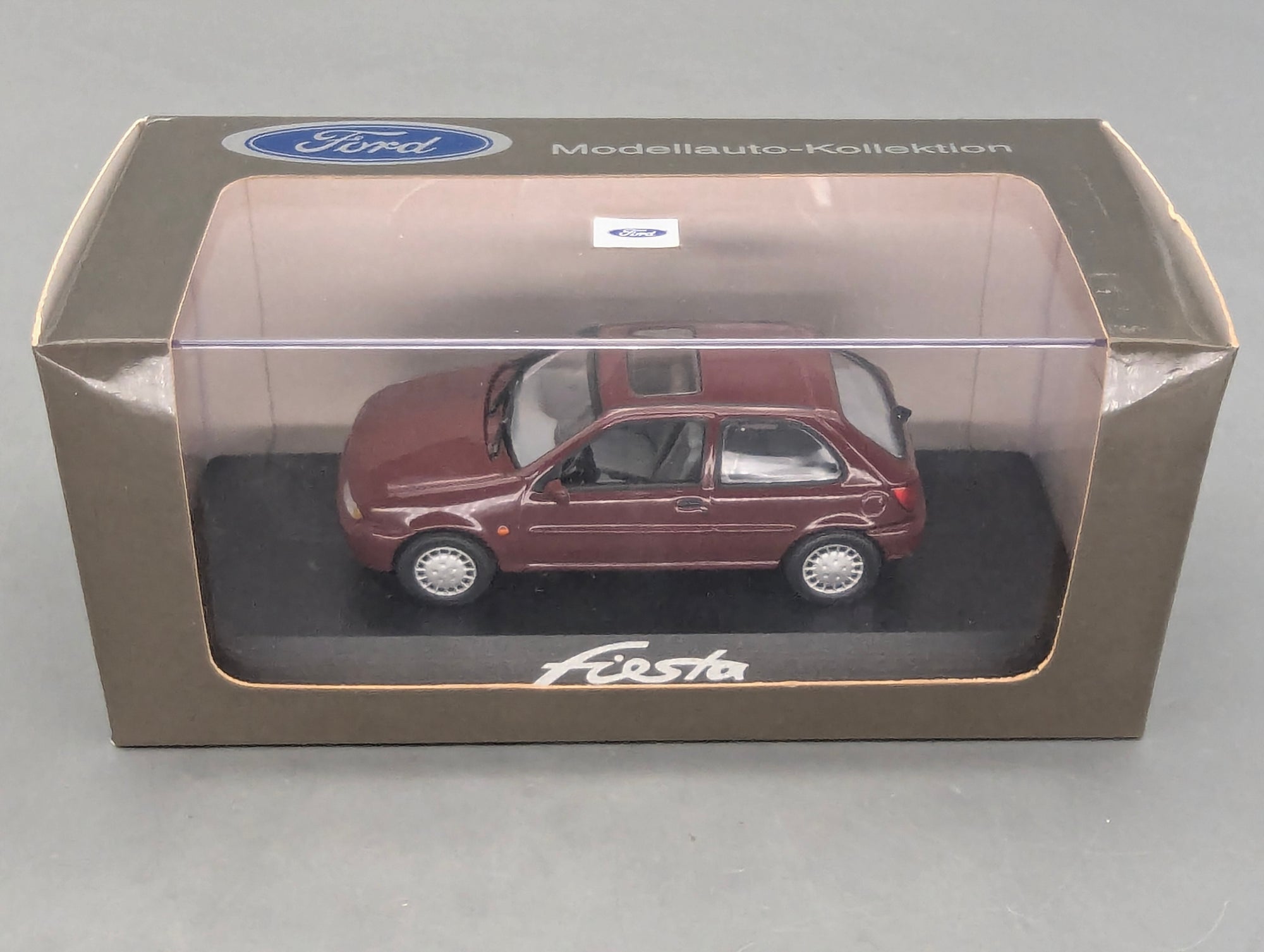 Model Cars 1:43 Minichamps Mercedes Benz SL65 AMG Black Series Silver with original packaging