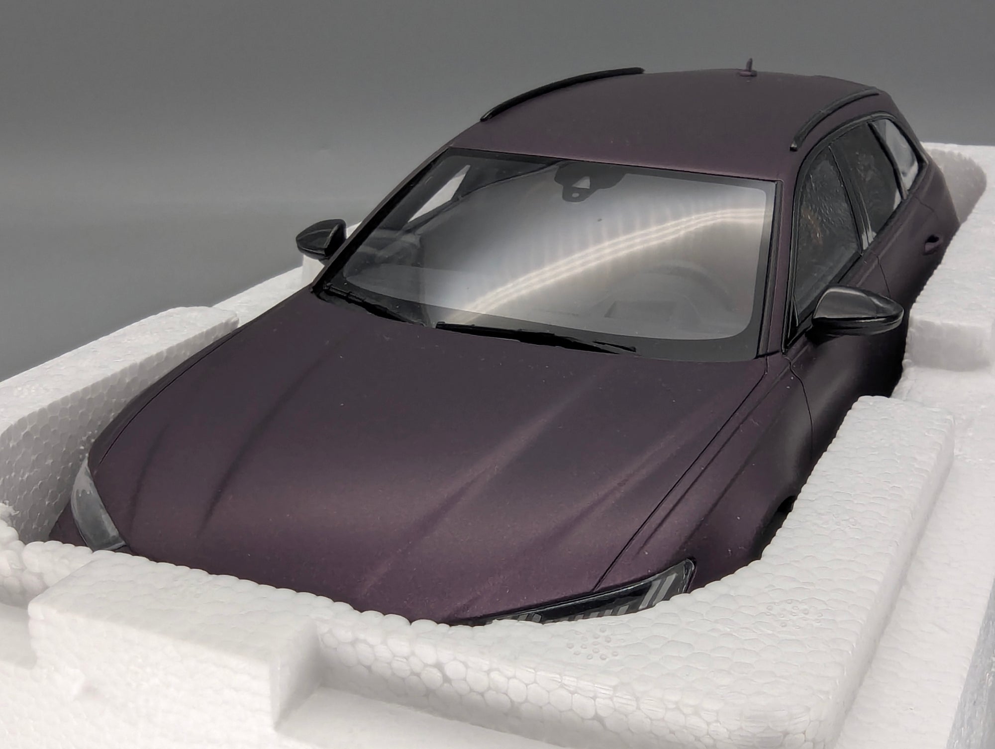 Model Cars 1:43 Minichamps Mercedes Benz SL65 AMG Black Series Silver with original packaging