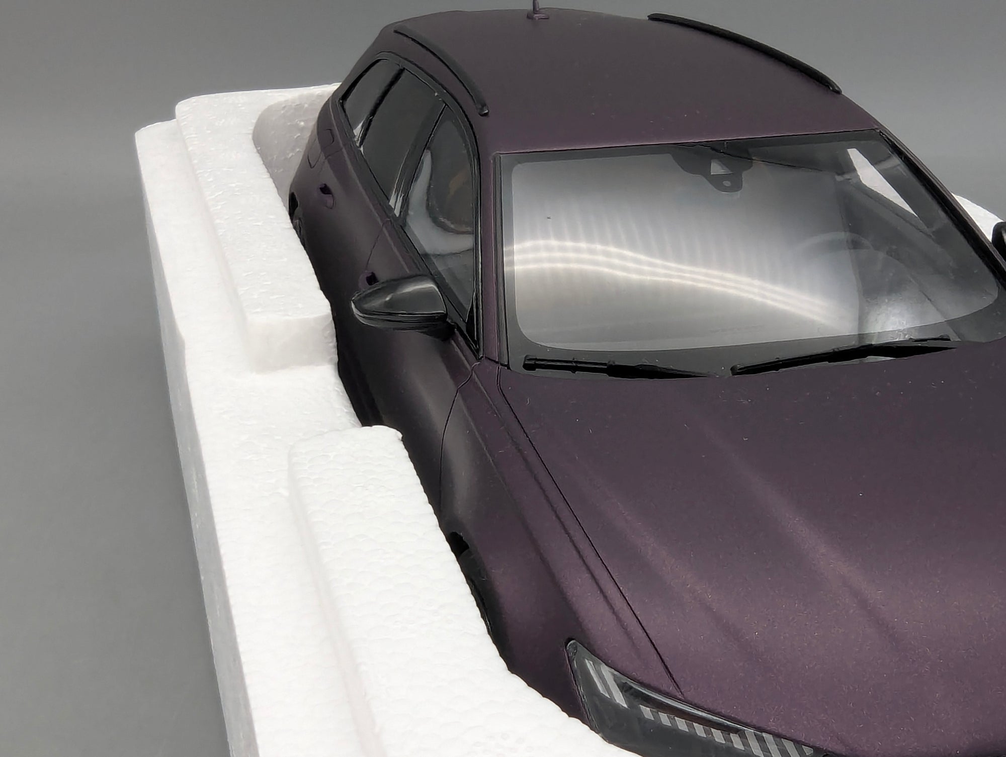 Model Cars 1:43 Minichamps Mercedes Benz SL65 AMG Black Series Silver with original packaging
