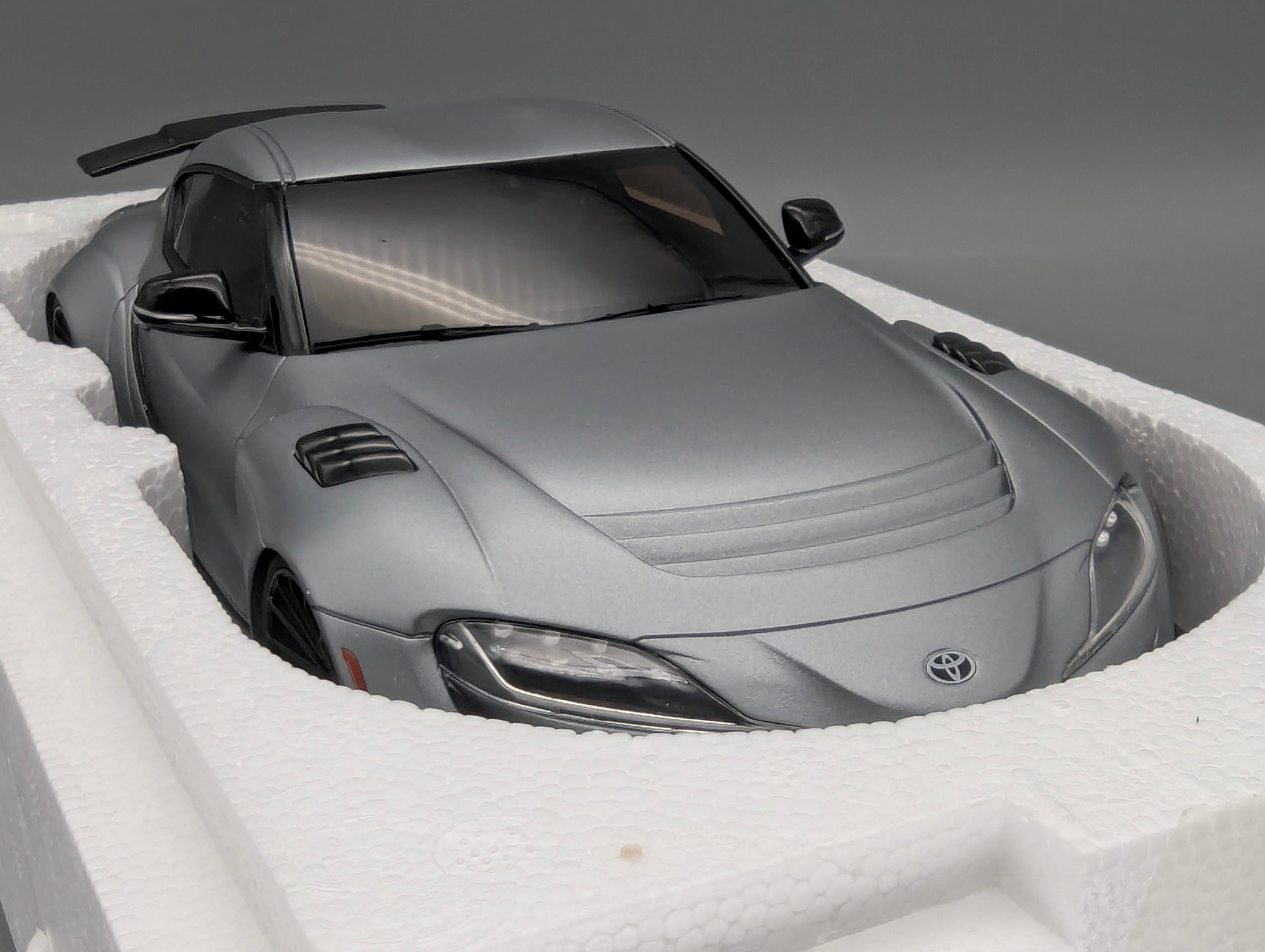 Coches en miniatura 1:43 Minichamps Mercedes Benz SL65 AMG Black Series Plata con embalaje original