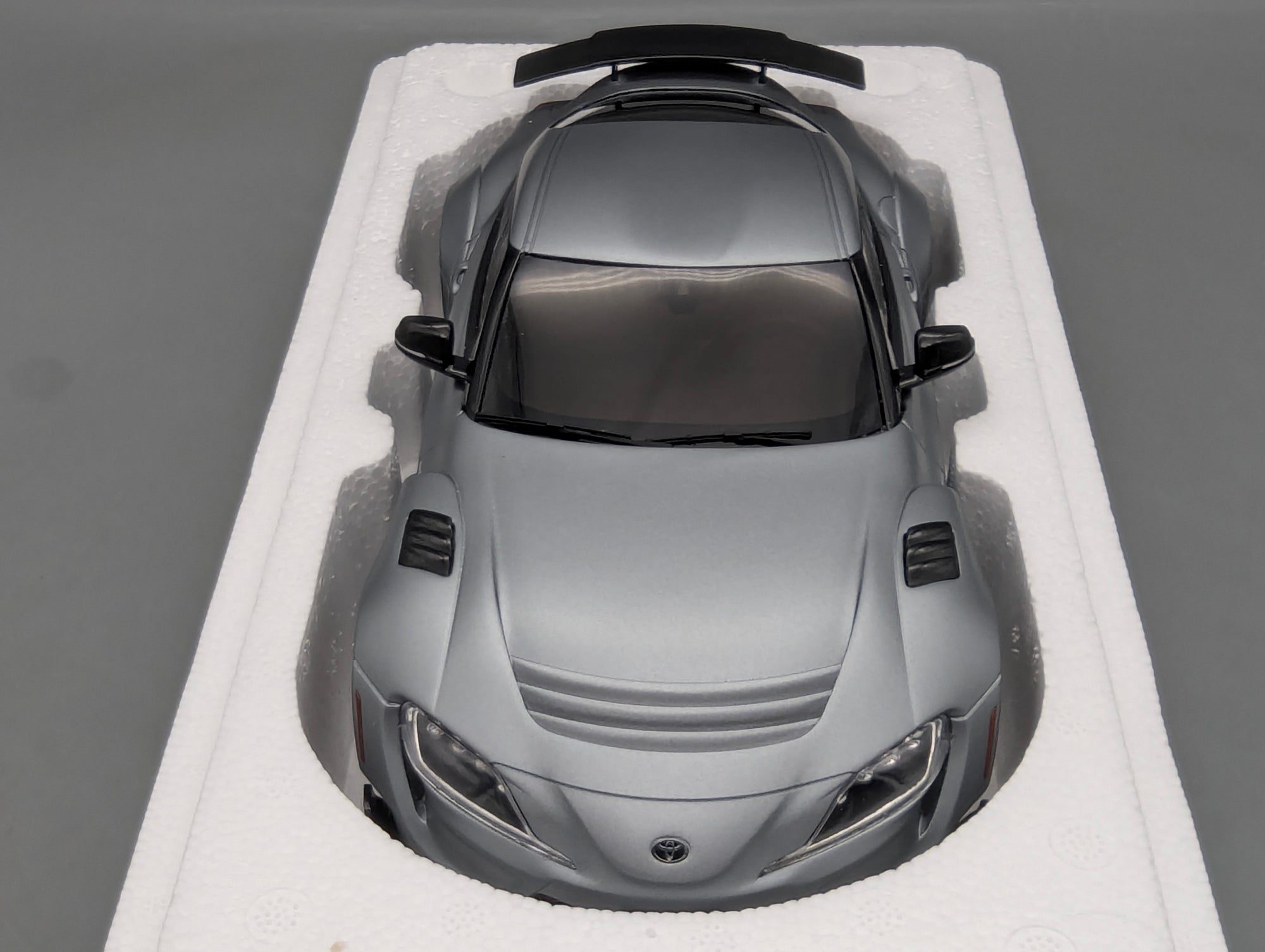 Coches en miniatura 1:43 Minichamps Mercedes Benz SL65 AMG Black Series Plata con embalaje original