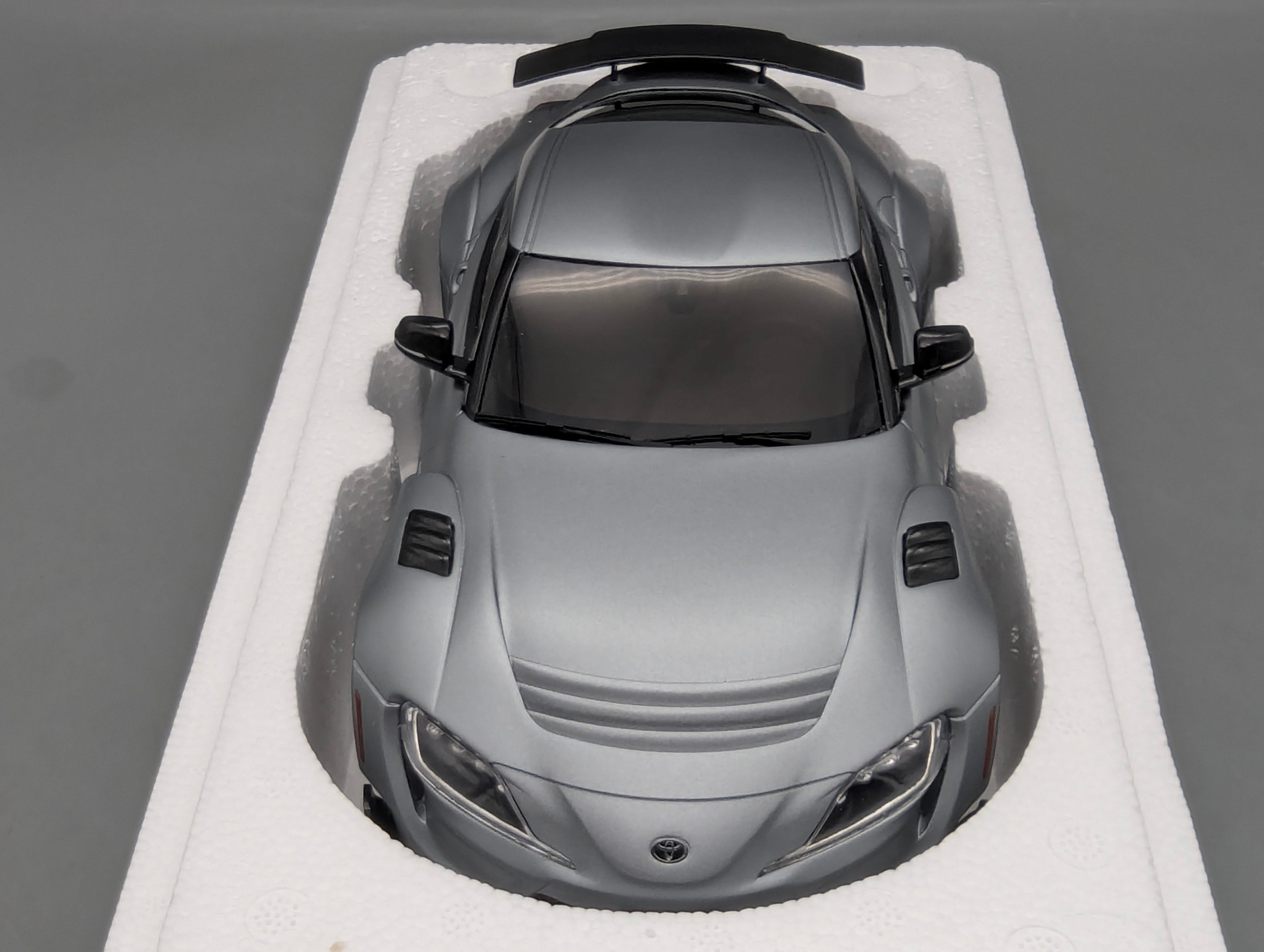 Coches en miniatura 1:43 Minichamps Mercedes Benz SL65 AMG Black Series Plata con embalaje original