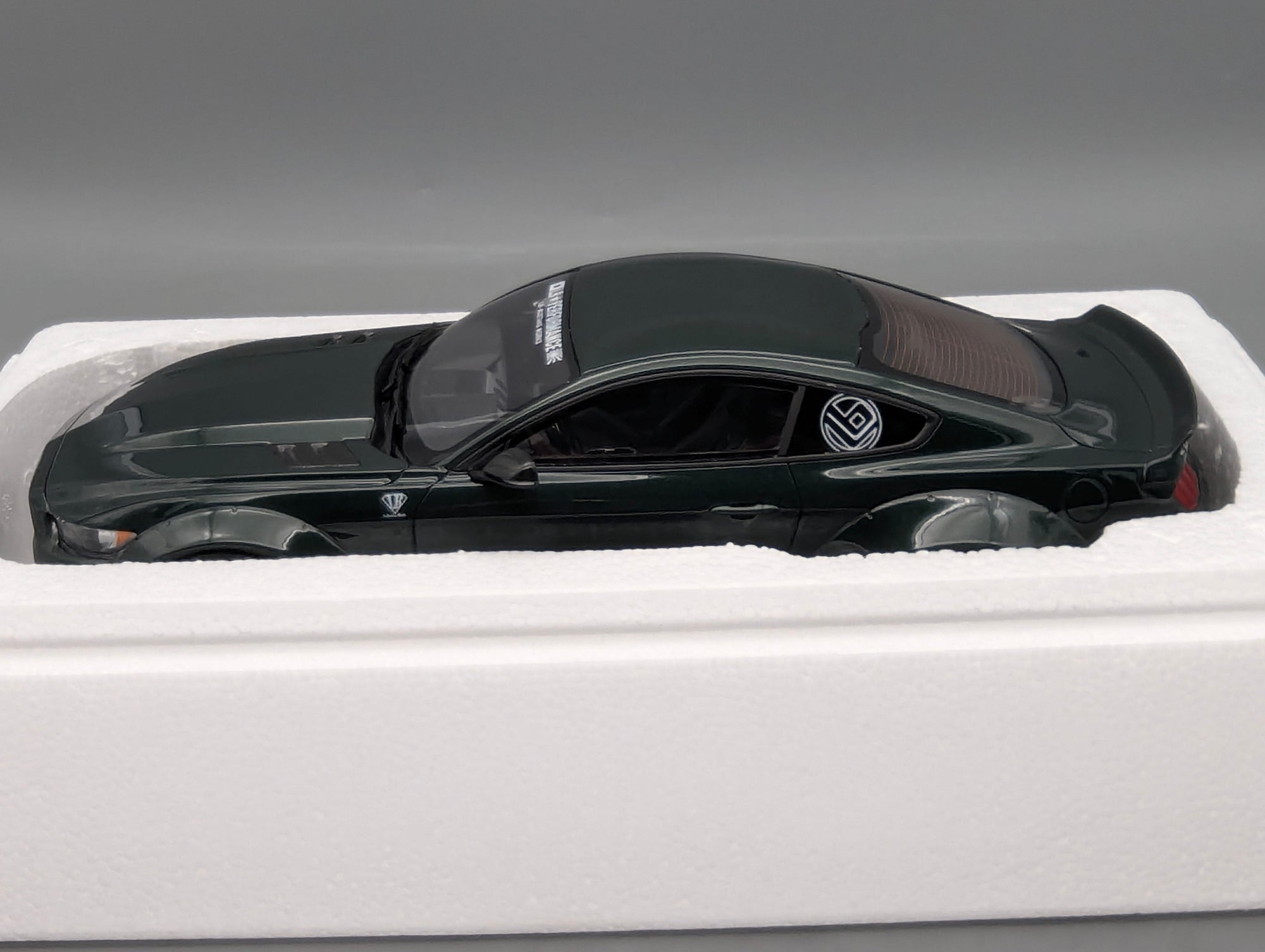Model Cars 1:43 Minichamps Mercedes Benz SL65 AMG Black Series Silver with original packaging