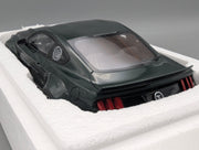 Model Cars 1:43 Minichamps Mercedes Benz SL65 AMG Black Series Silver with original packaging