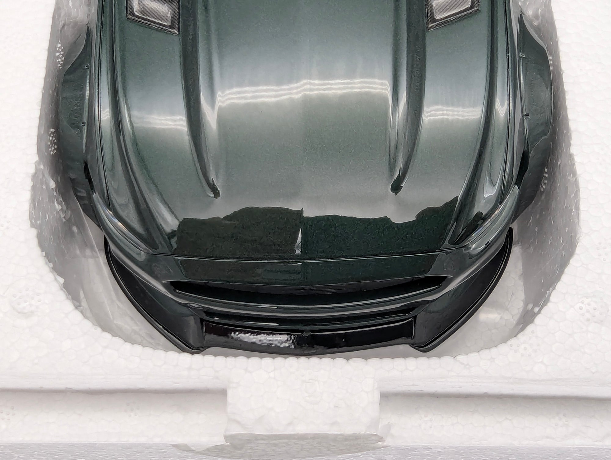 Model Cars 1:43 Minichamps Mercedes Benz SL65 AMG Black Series Silver with original packaging
