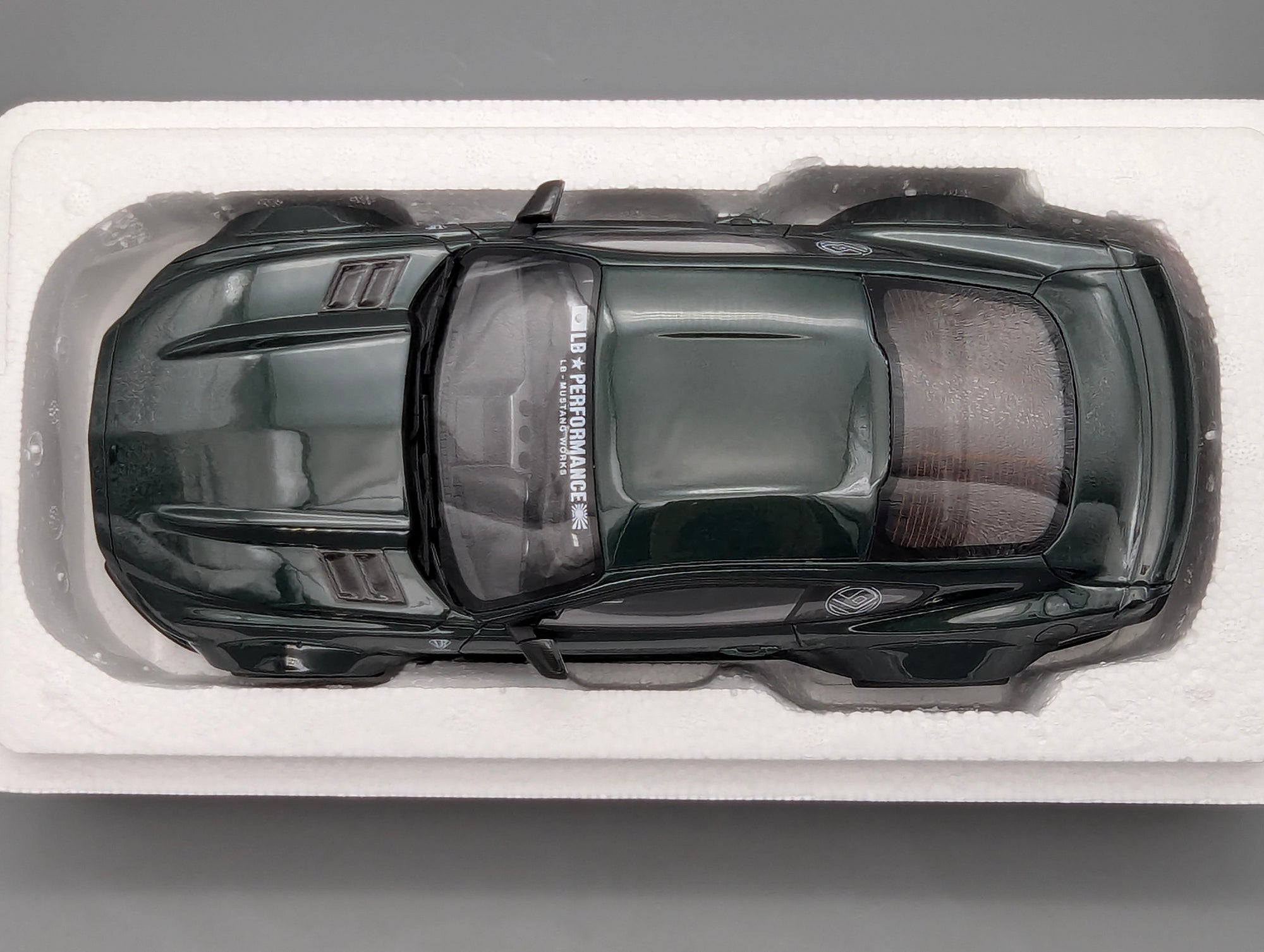Model Cars 1:43 Minichamps Mercedes Benz SL65 AMG Black Series Silver with original packaging