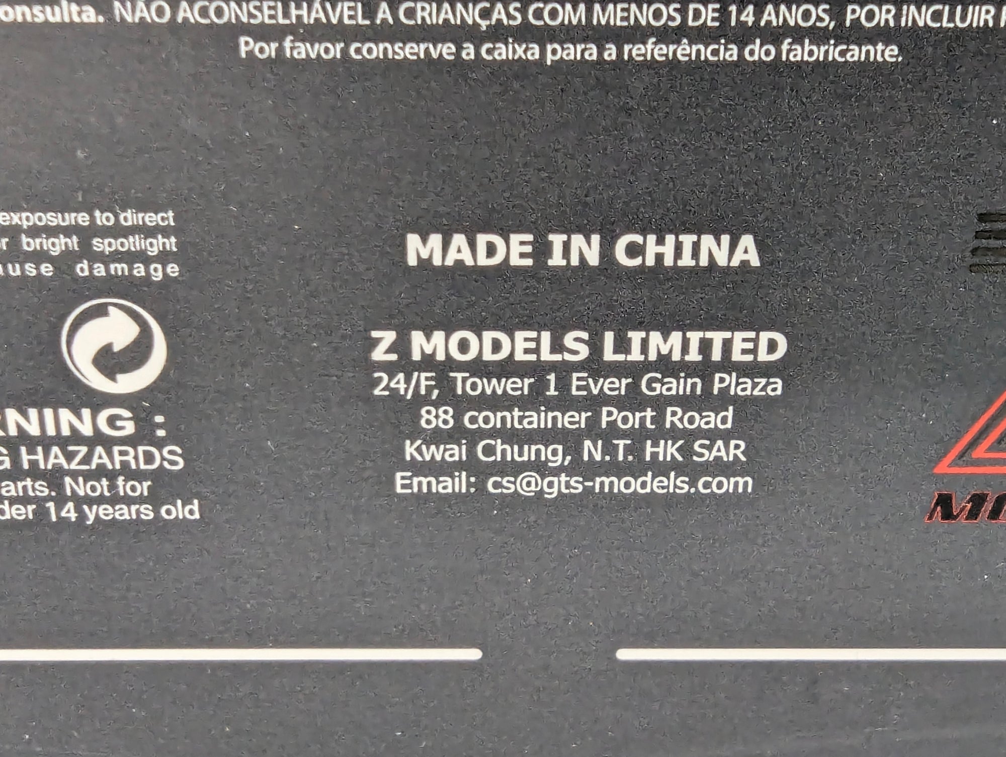 Model Cars 1:43 Minichamps Mercedes Benz SL65 AMG Black Series Silver with original packaging