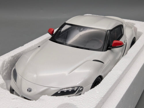 Model Cars 1:43 Minichamps Mercedes Benz SL65 AMG Black Series Silver with original packaging