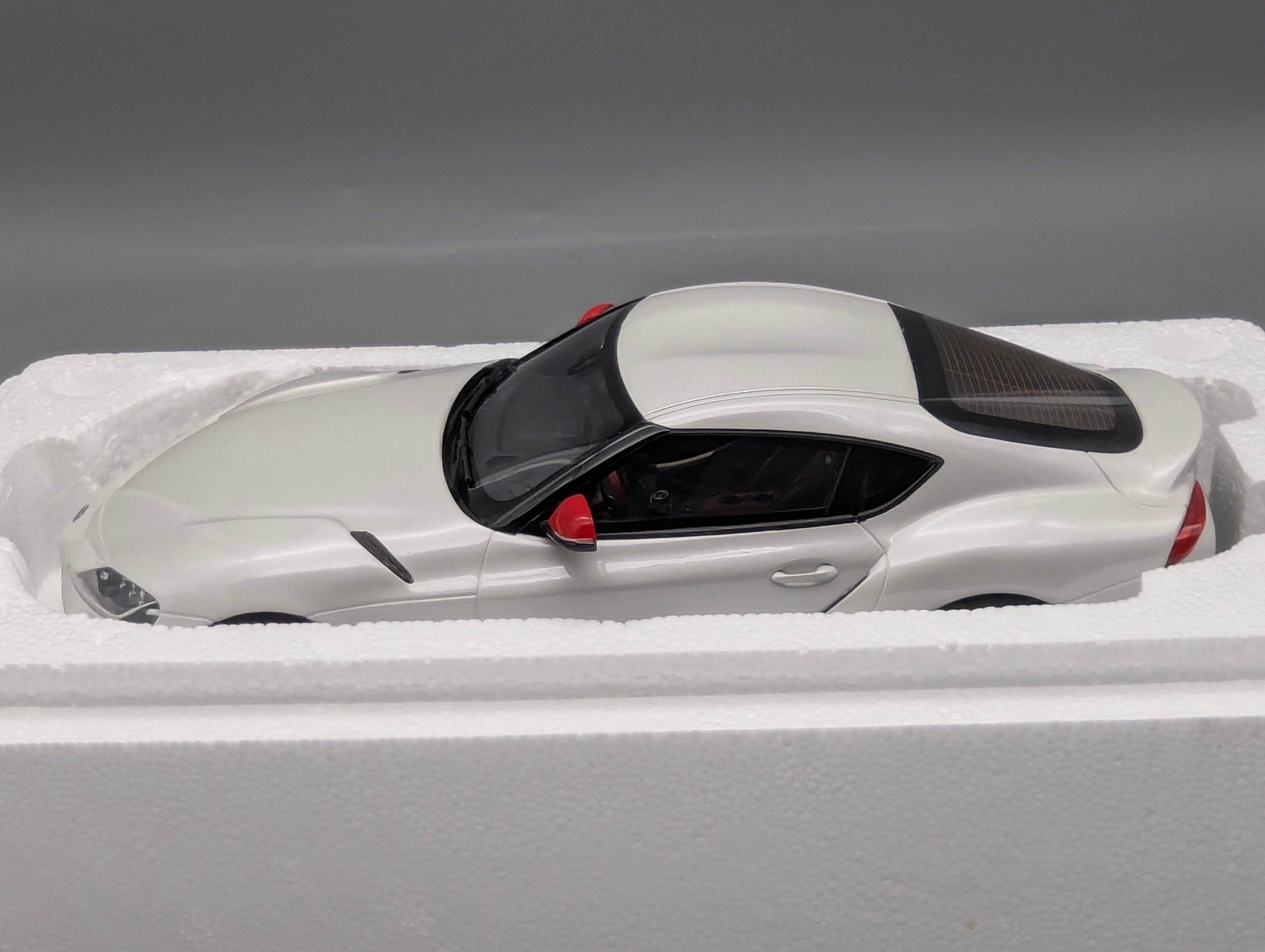 Model Cars 1:43 Minichamps Mercedes Benz SL65 AMG Black Series Silver with original packaging